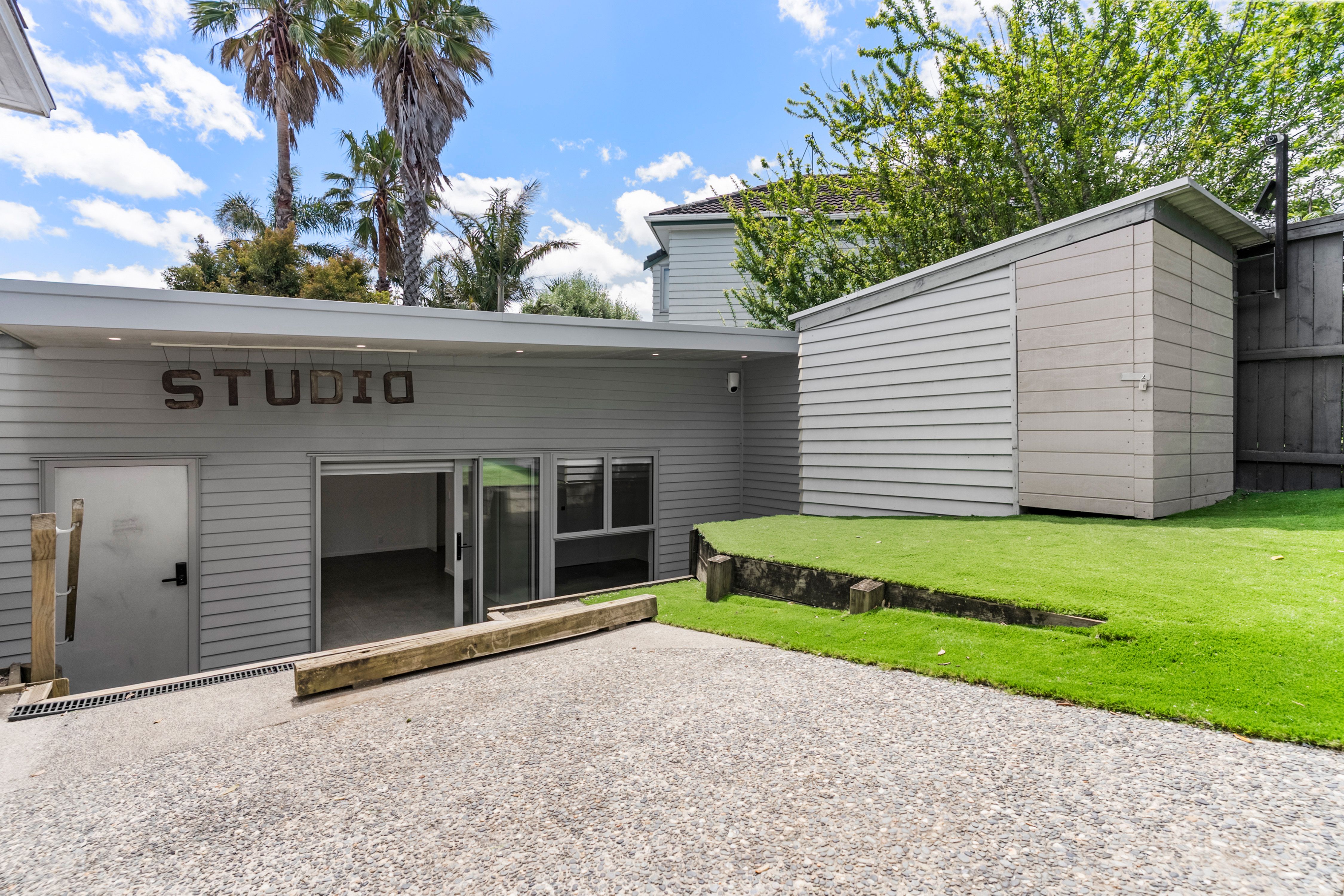 2A Ipswich Place, Meadowbank, Auckland City
