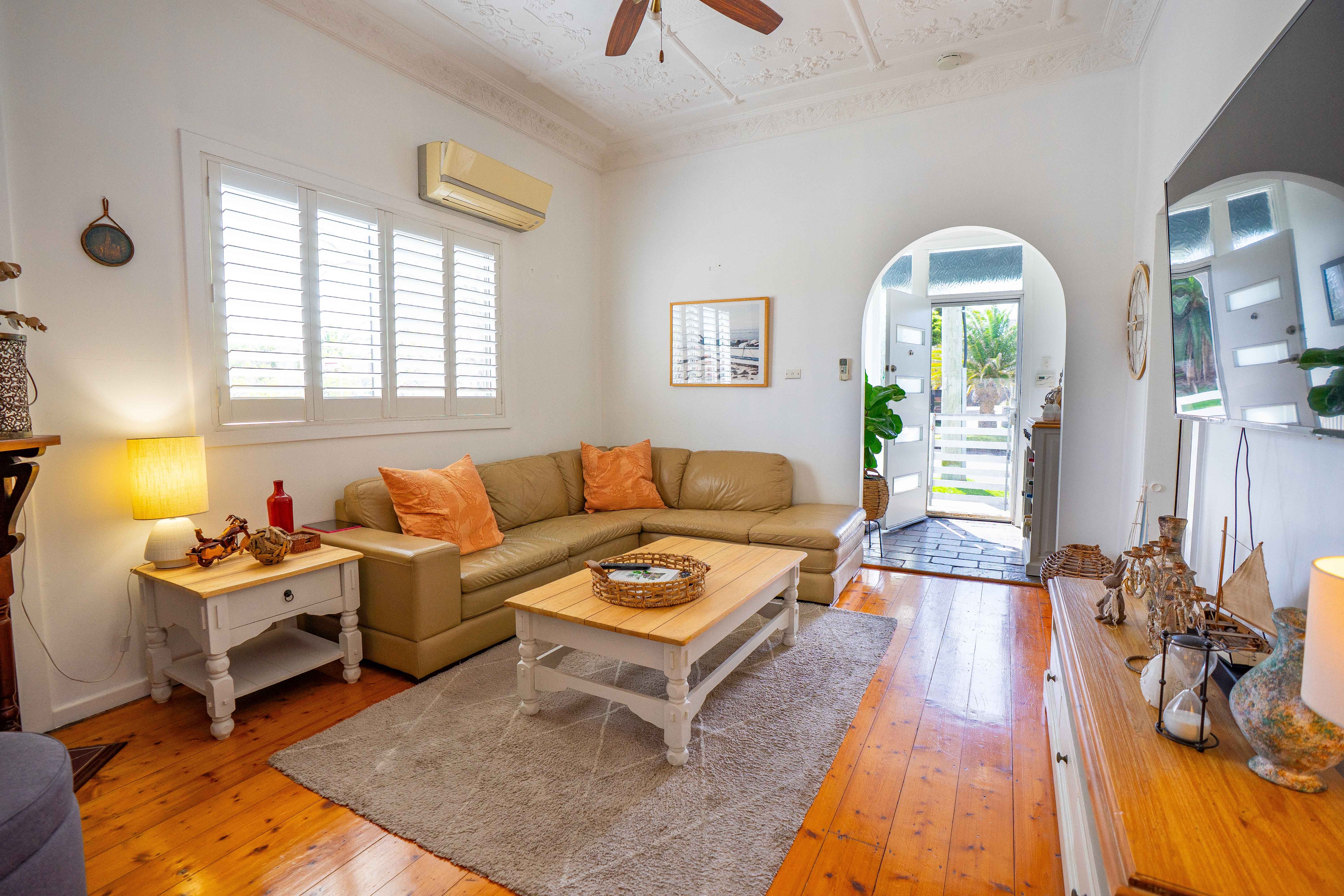 2 Hargrave Street — photo 3 of 21