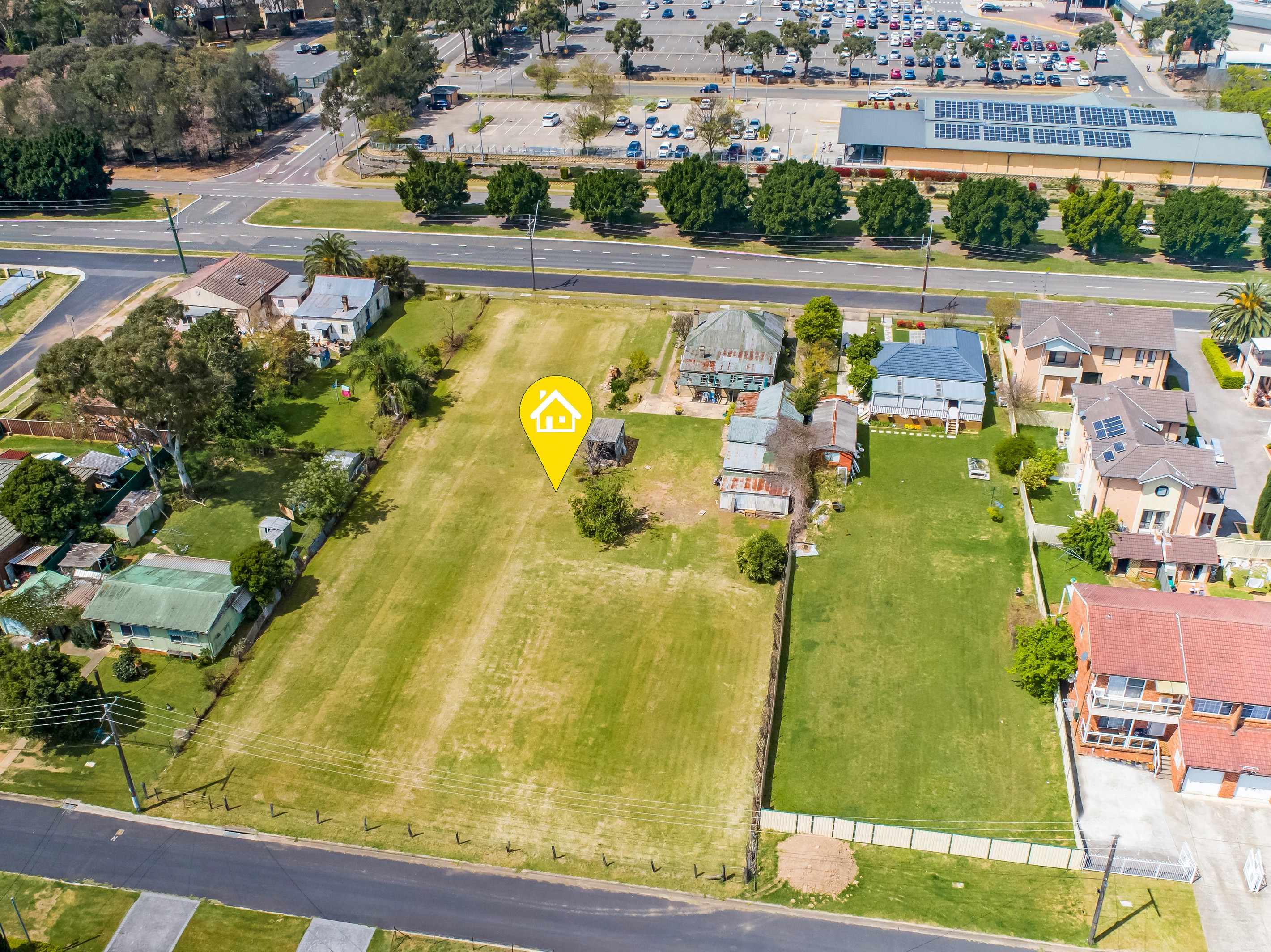 13 Pembroke Road, Minto, NSW 2566