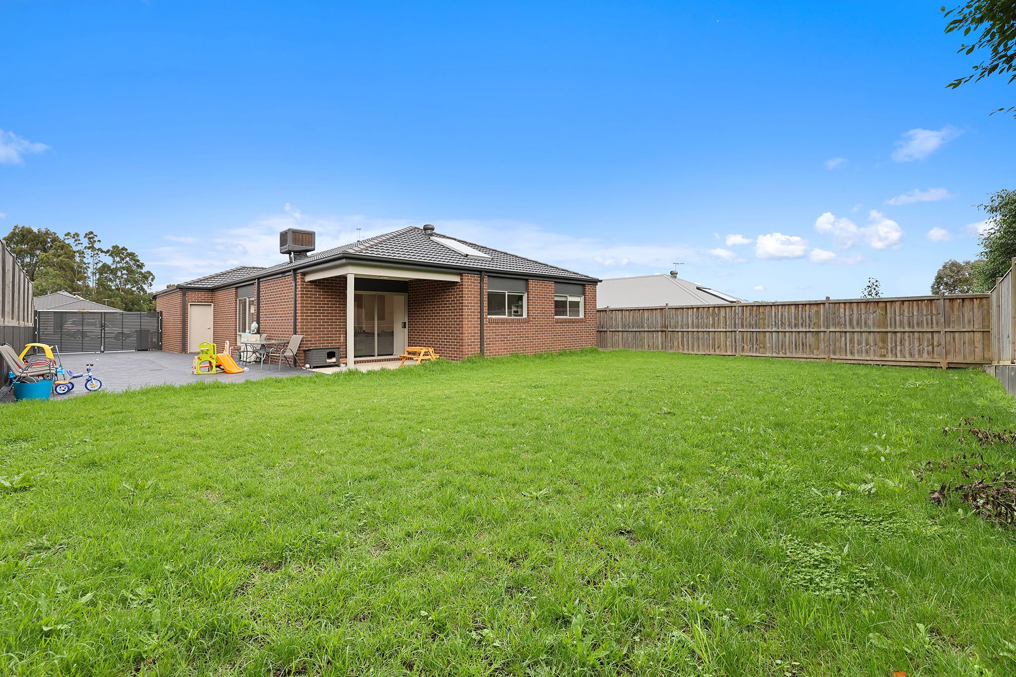 48 Palladium Boulevard — photo 18 of 27