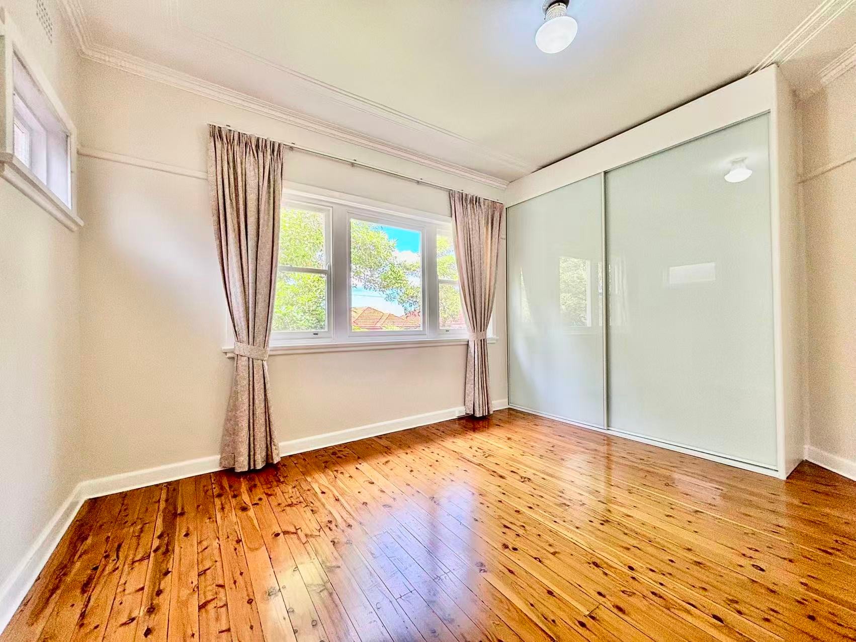 60 Warraroong Street, Beverly Hills, NSW 2209