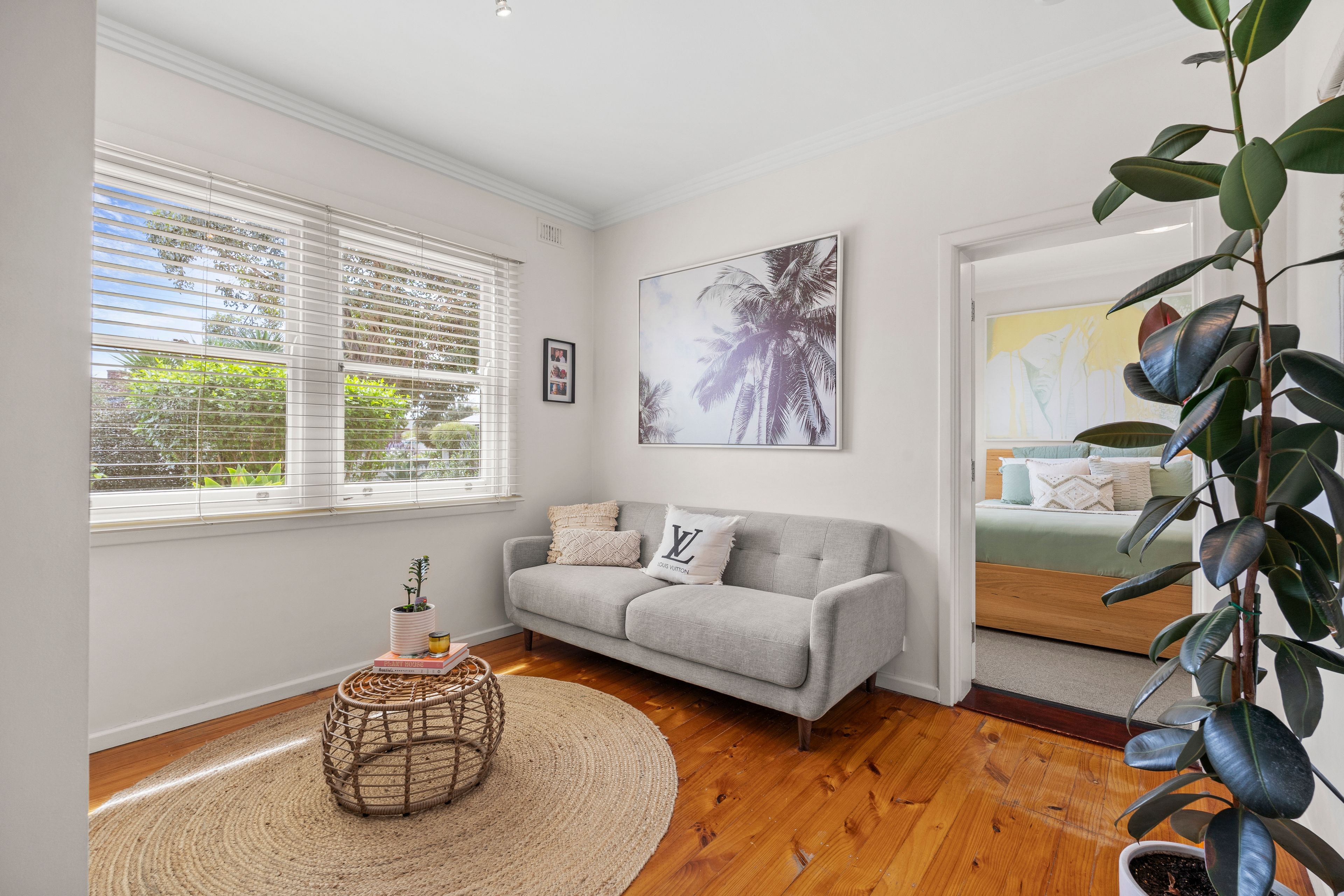 4 Edwards Avenue — photo 4 of 29