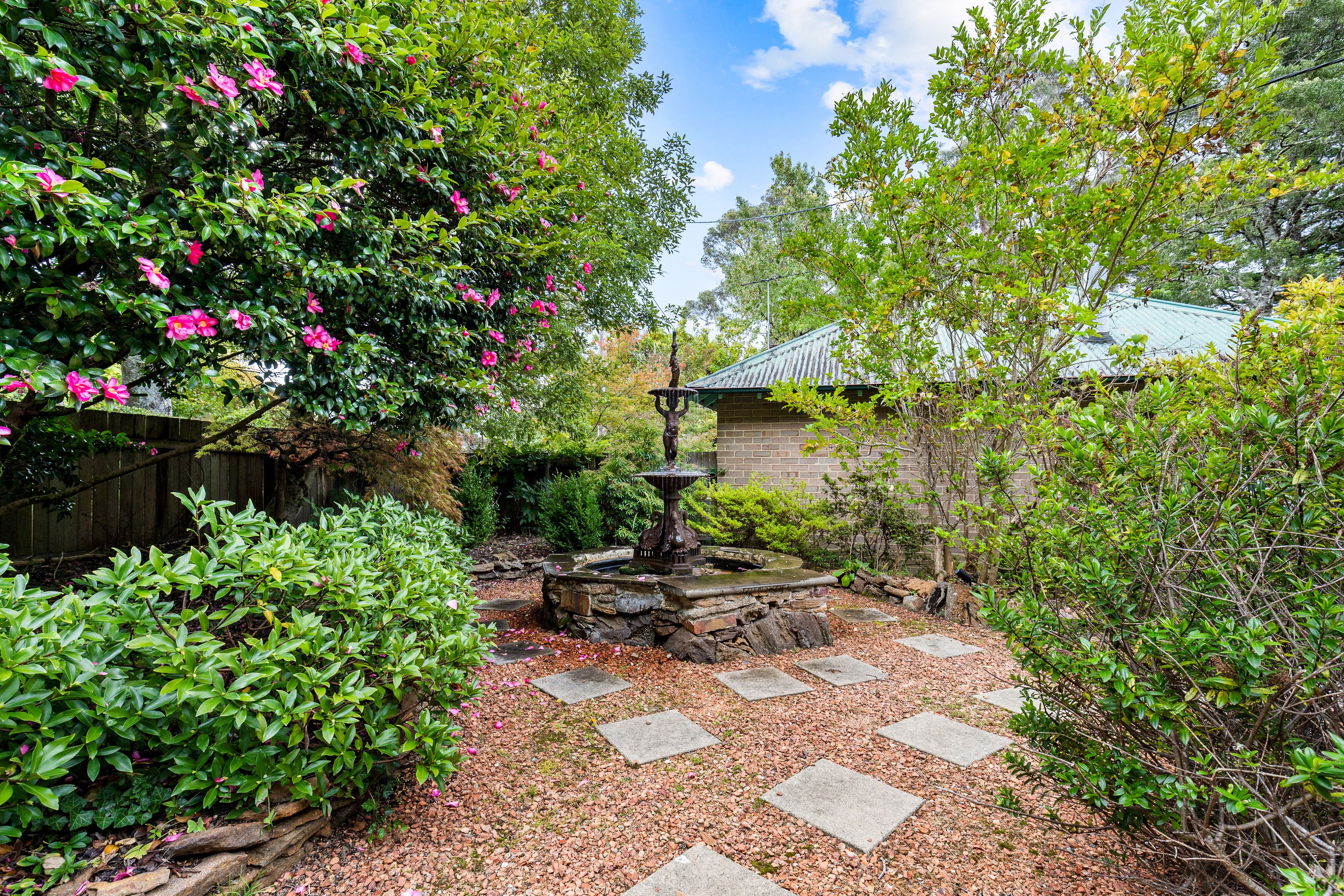 63 Leichhardt Street — photo 8 of 27