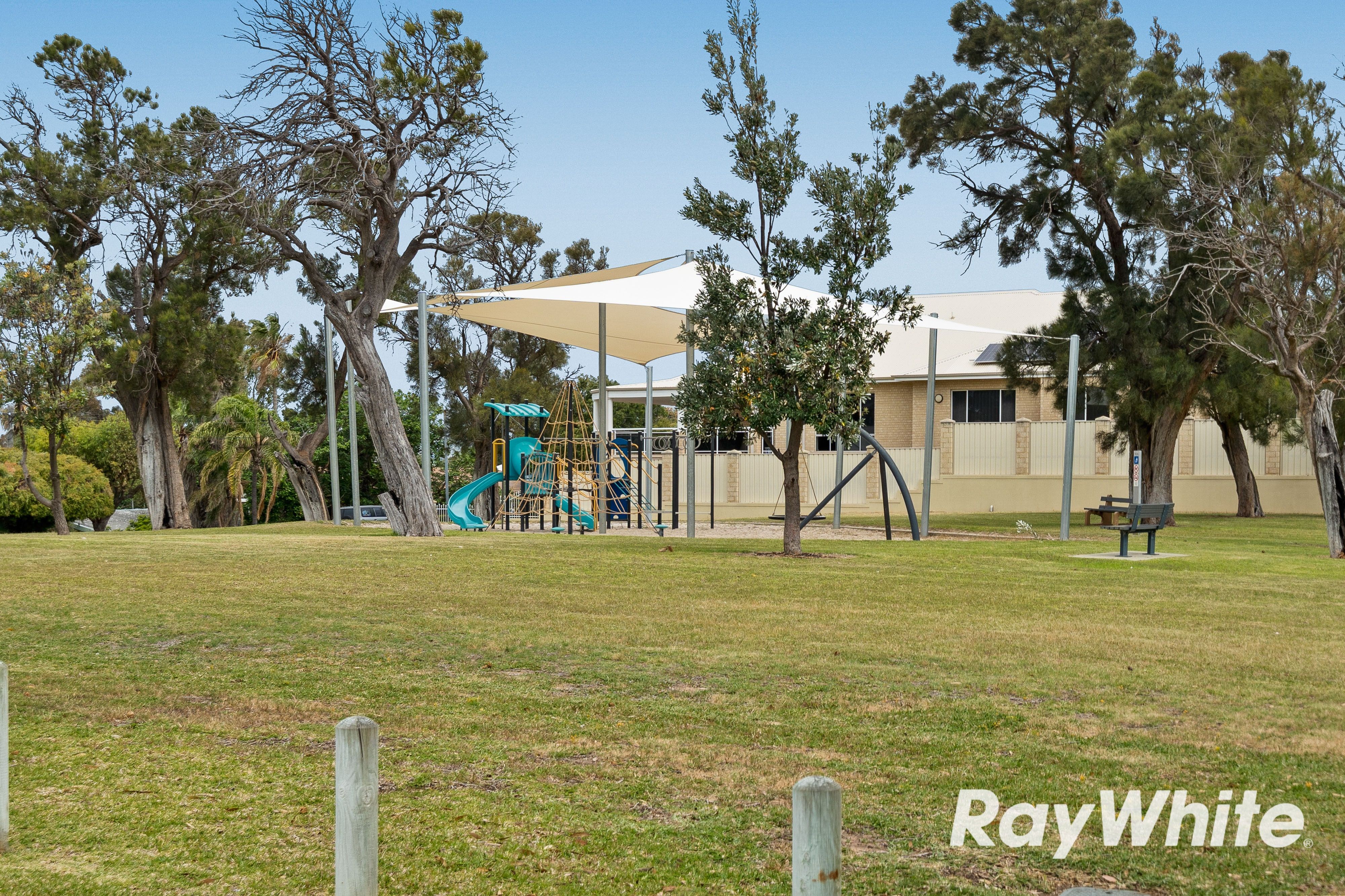 8B Cathryn Street — photo 15 of 21