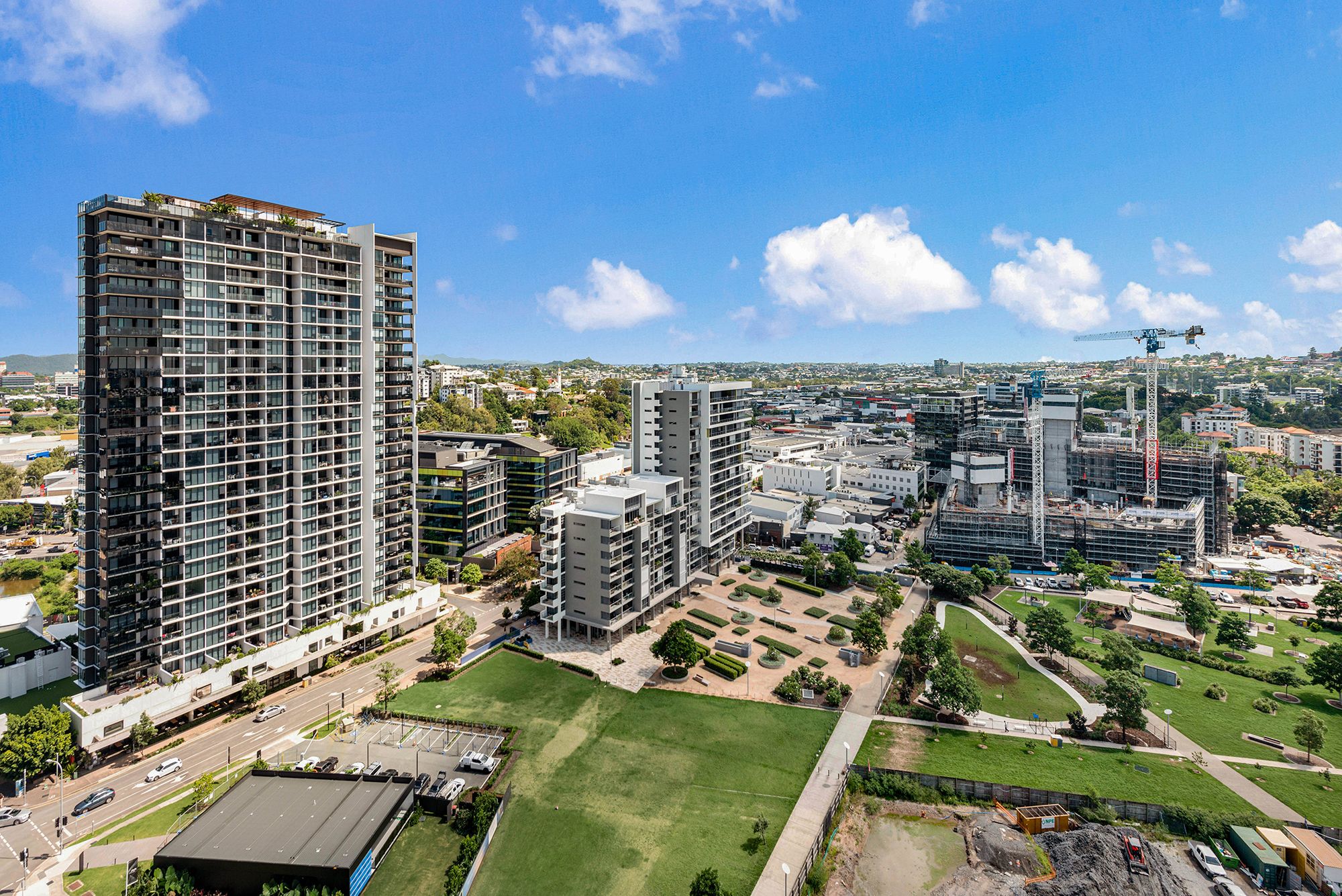 1704/30 Festival Place, Newstead, QLD 4006
