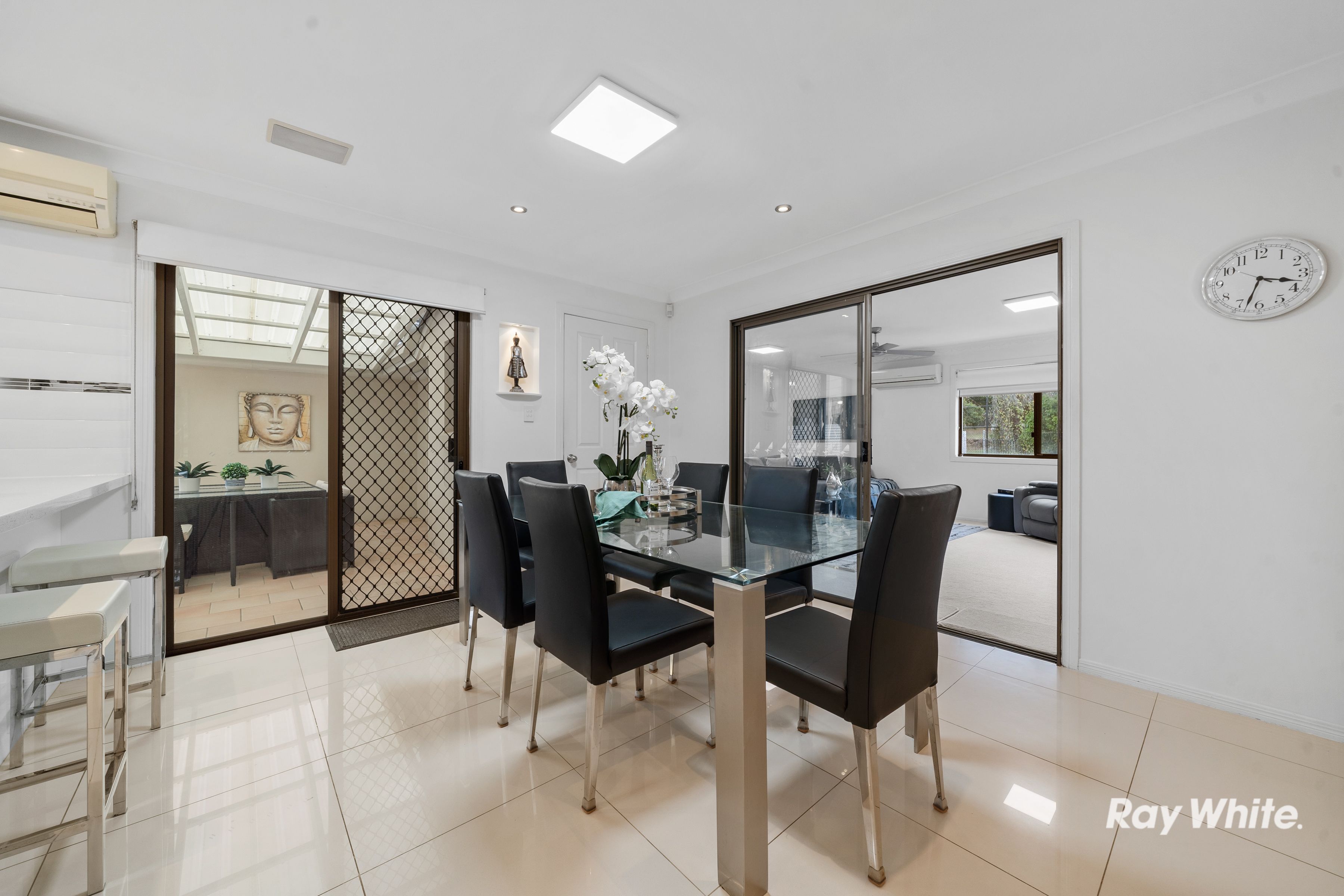 2 Kent Close — photo 13 of 30