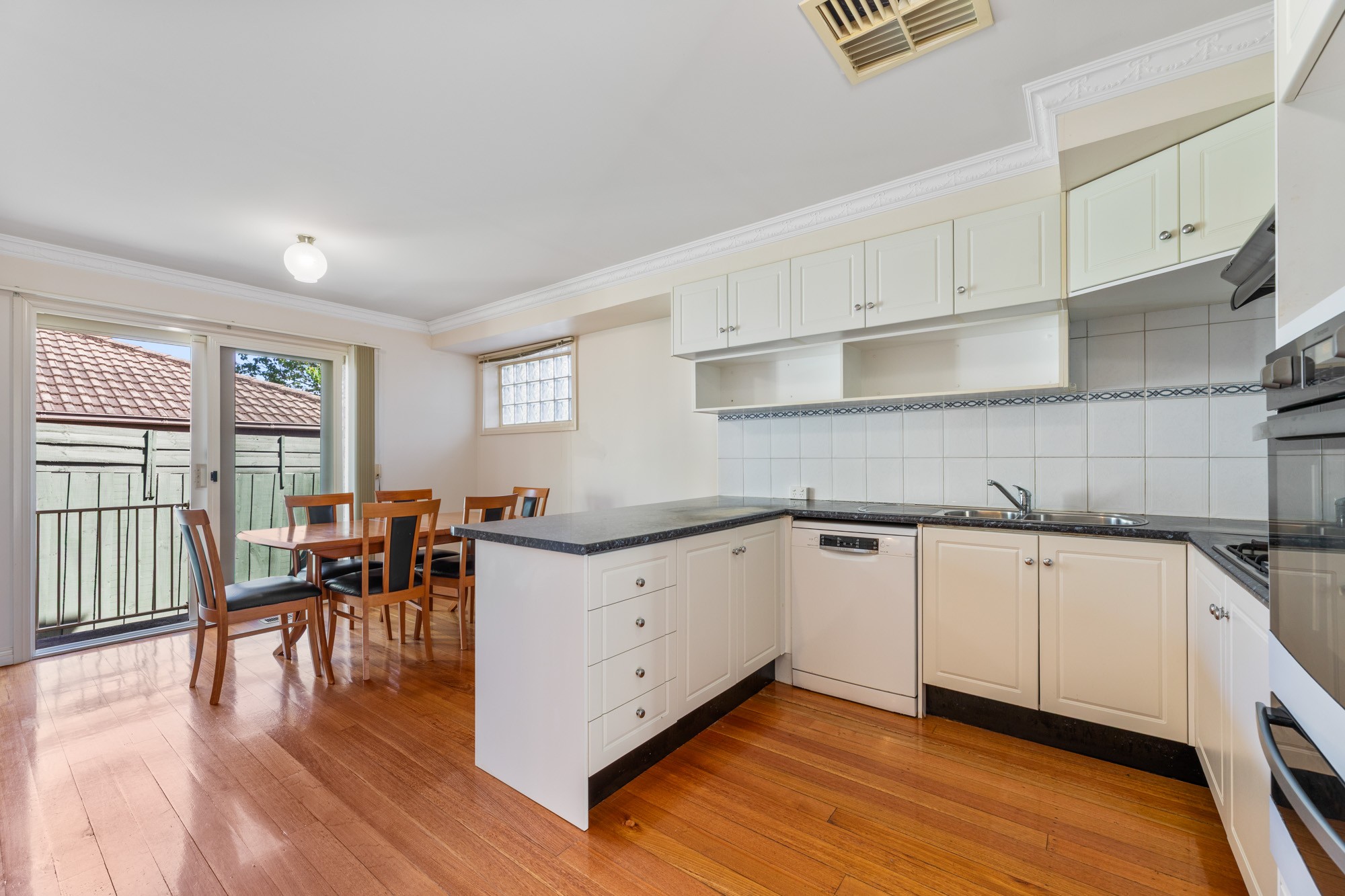 12 Mcgowans Lane, Burwood, VIC 3125