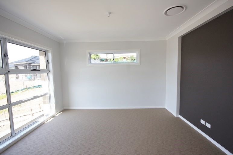 8 Ossa Place, Minto, NSW 2566
