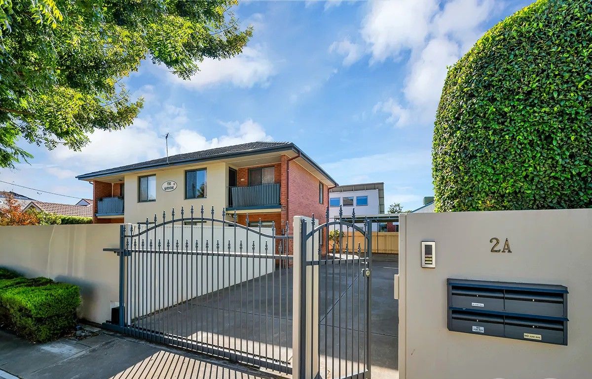 2/2A Morrell Street — photo 2 of 14