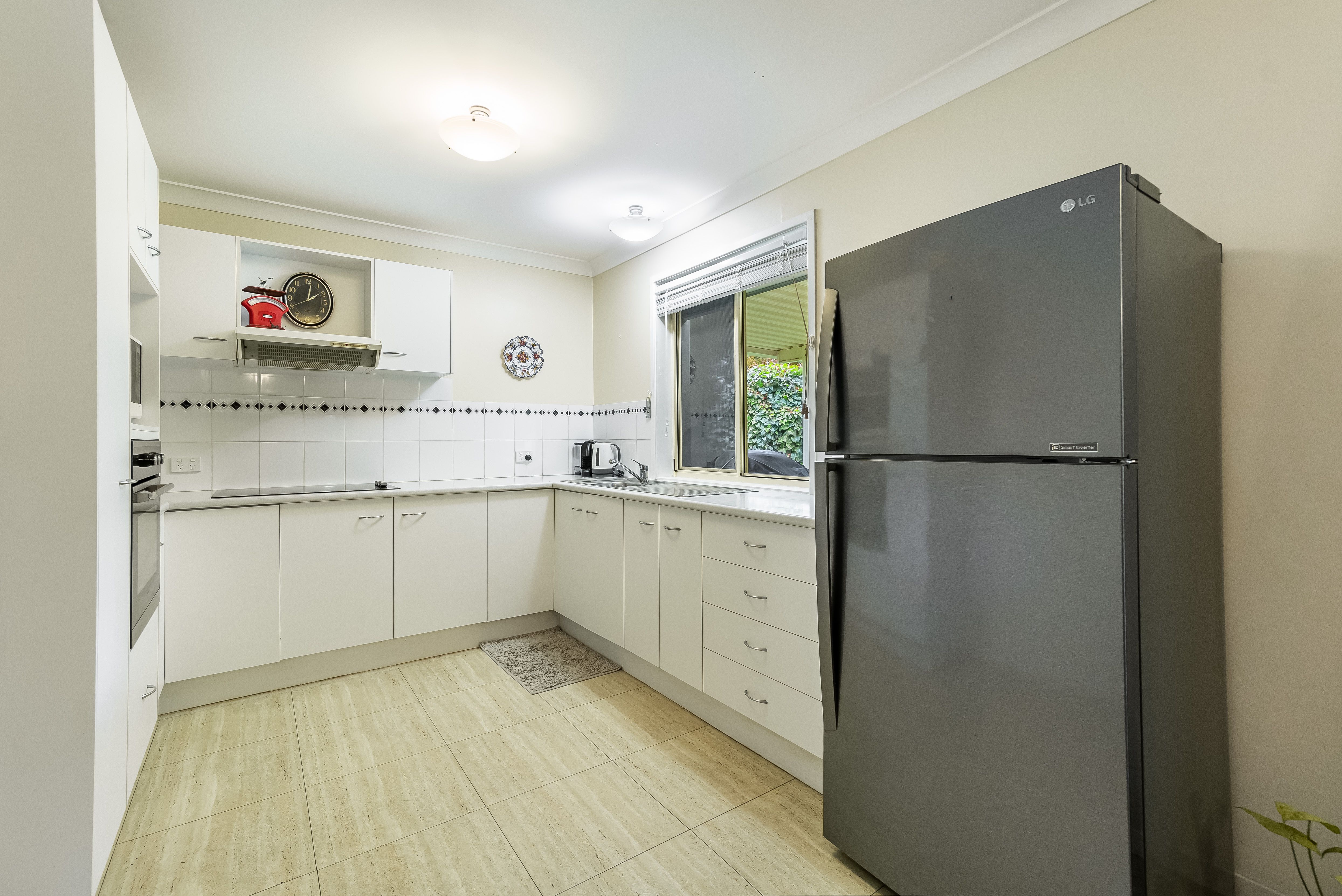 19 Pratts Road — photo 5 of 17