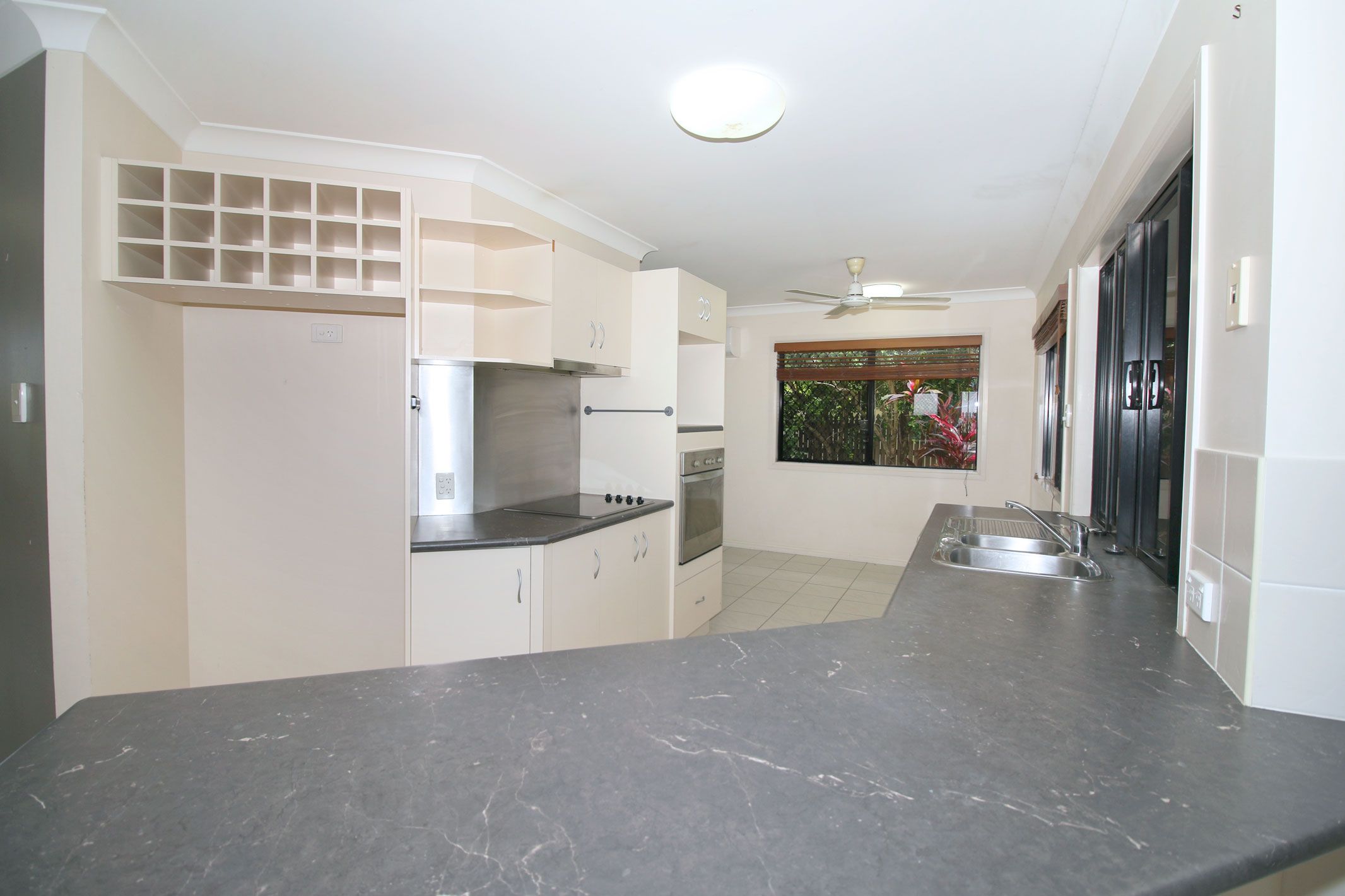 122 Greenwood Drive, Kirwan, QLD 4817