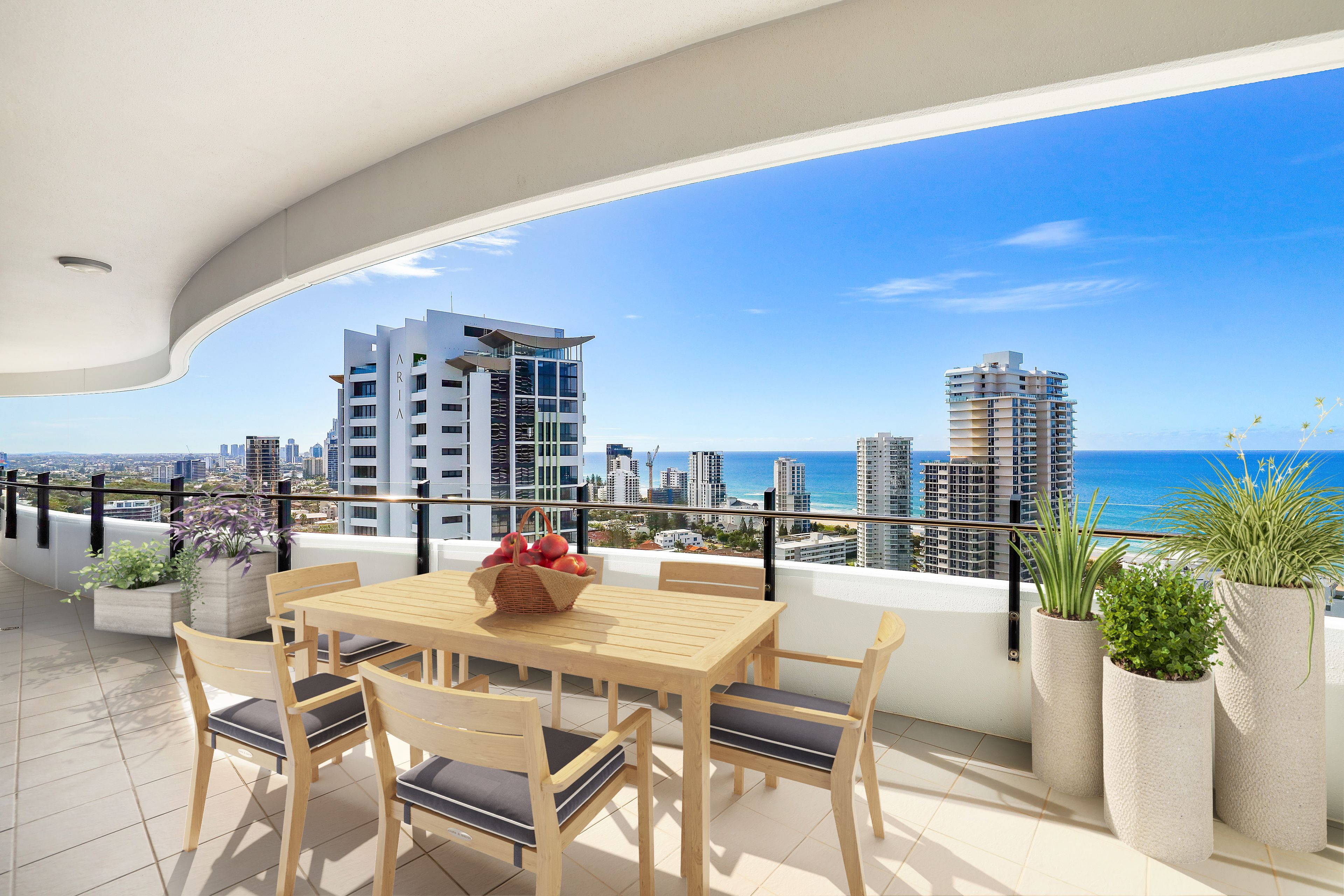 89 Surf Parade 'The Wave', Broadbeach QLD 4218