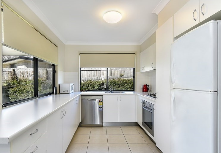 17 Alton Towers Street, Springfield Lakes, QLD 4300