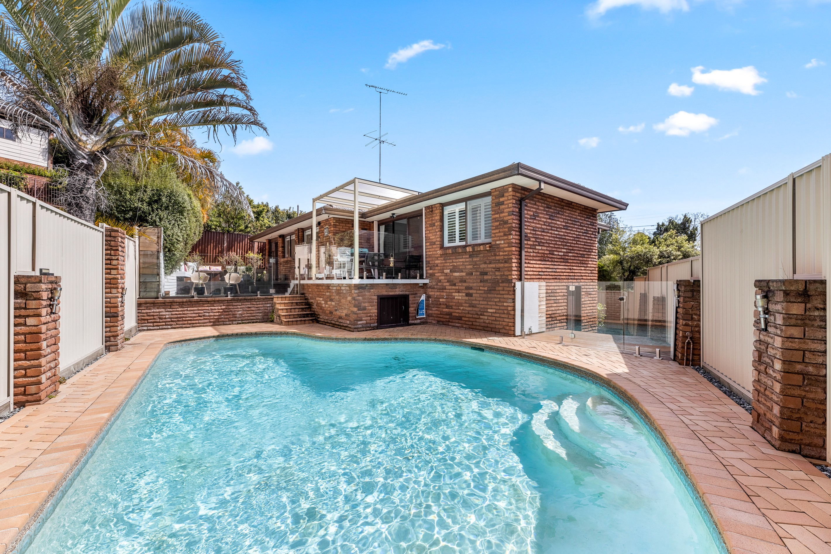 12 Tea Tree Place, Kirrawee, NSW 2232
