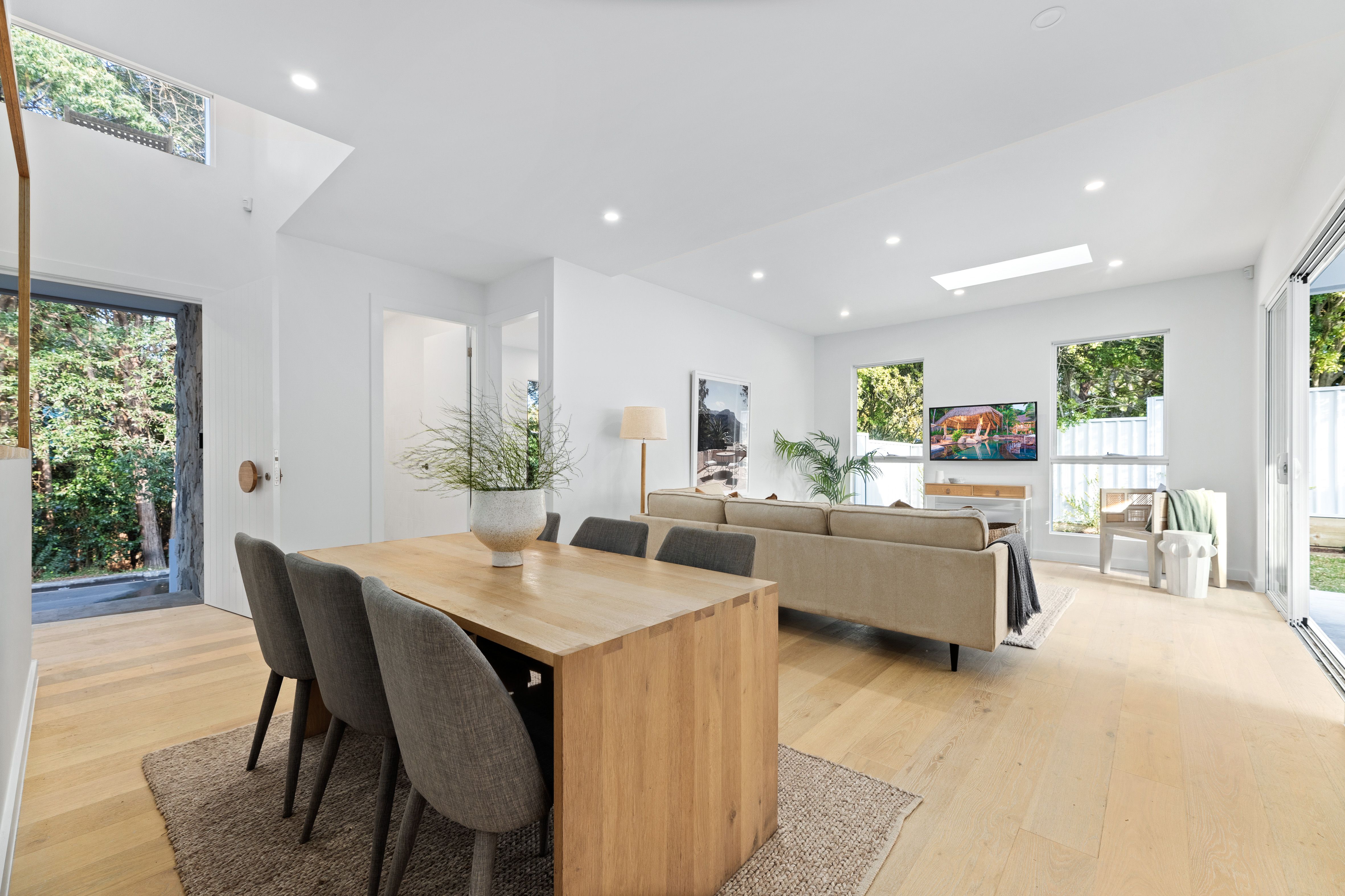 99a Glencoe Street, Sutherland, NSW 2232