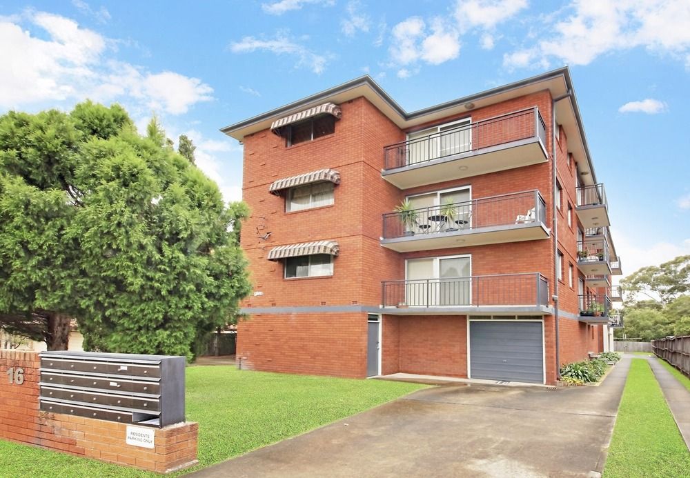 16/16 Maxim Street — photo from Ray White The Ryde Group