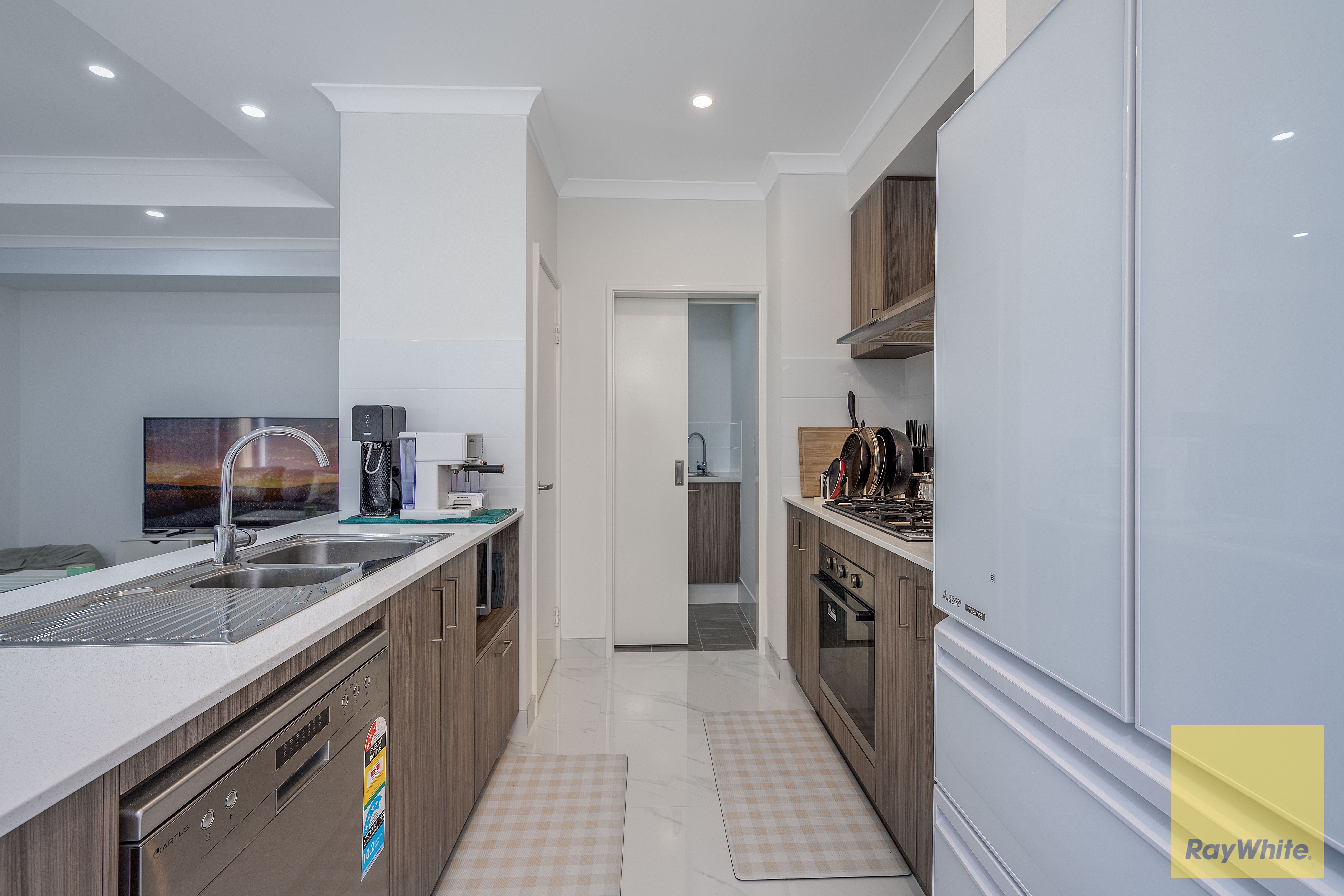 17C Nollamara Avenue — photo 4 of 15