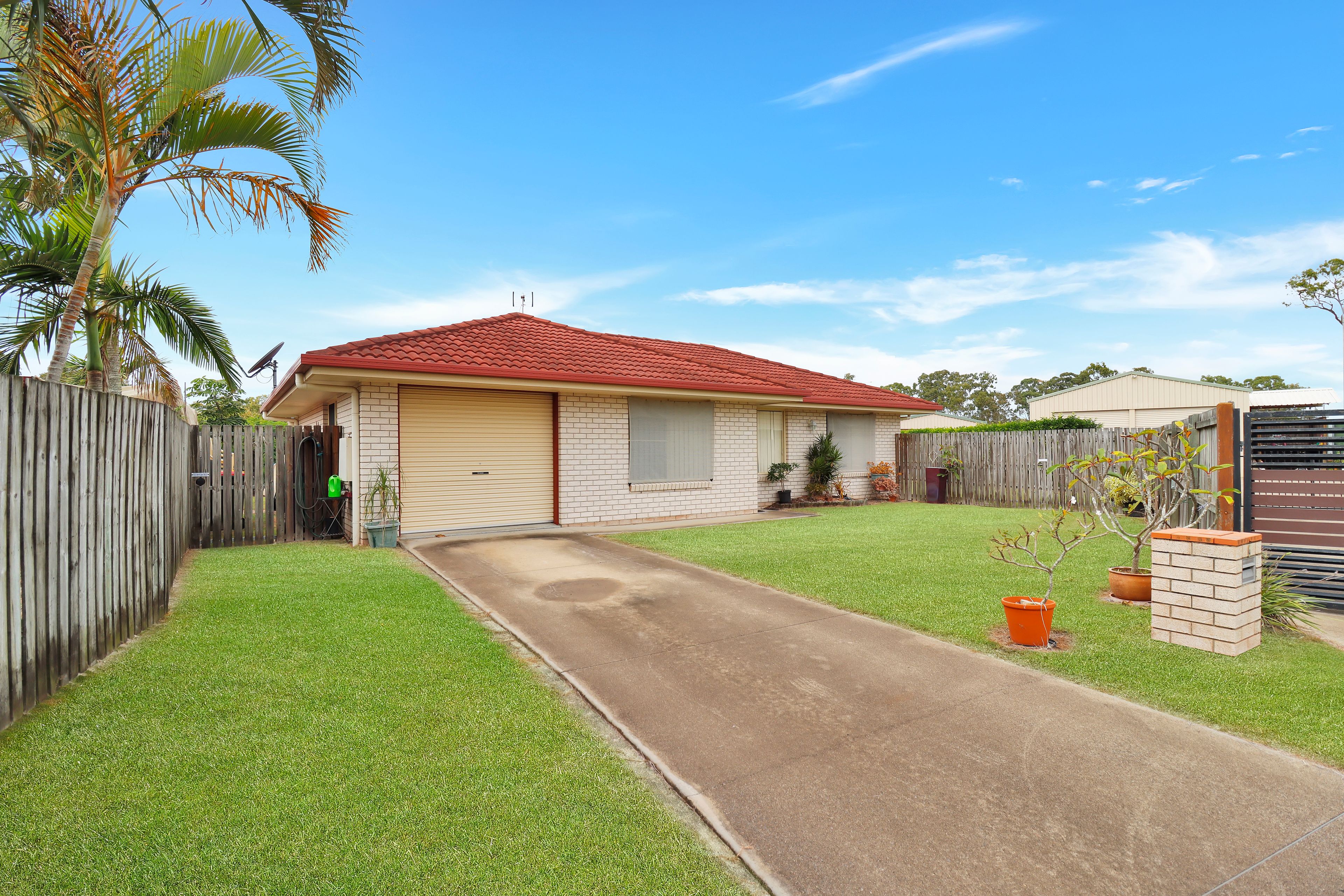 4 Burnett Court, Eli Waters, QLD 4655