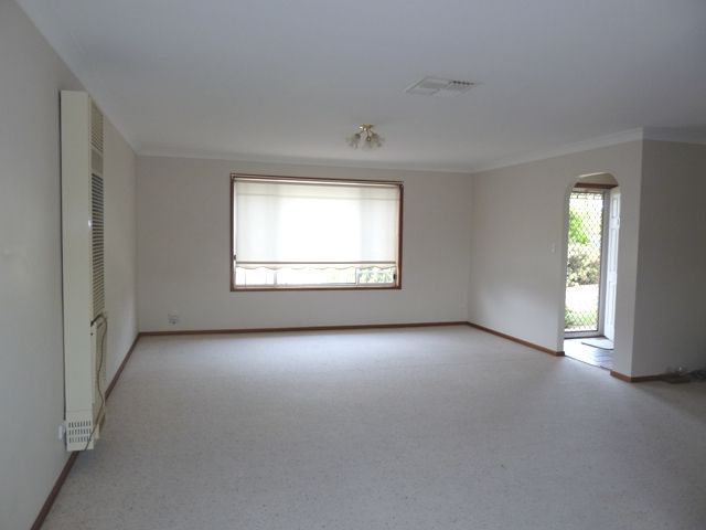 2/70 Brooklyn Drive, Bourkelands, NSW 2650