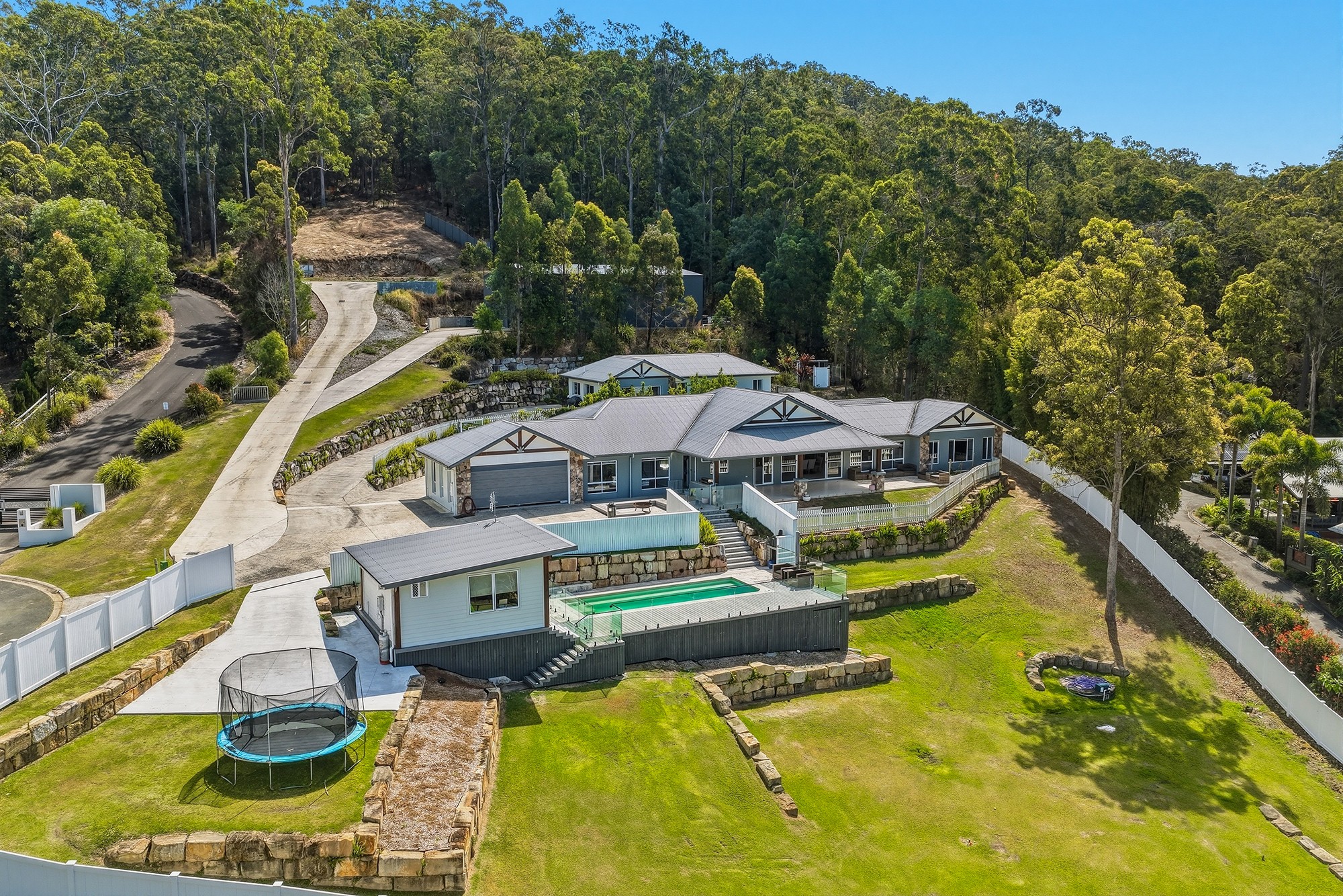 11 Bush Swallow Road, Bonogin, QLD 4213