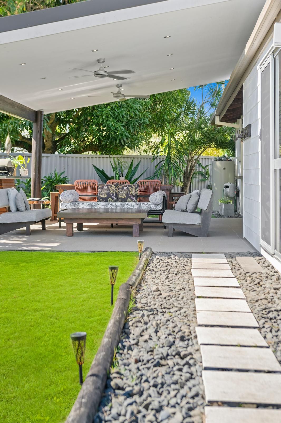 21 Parnki Parade, Palm Beach, QLD 4221