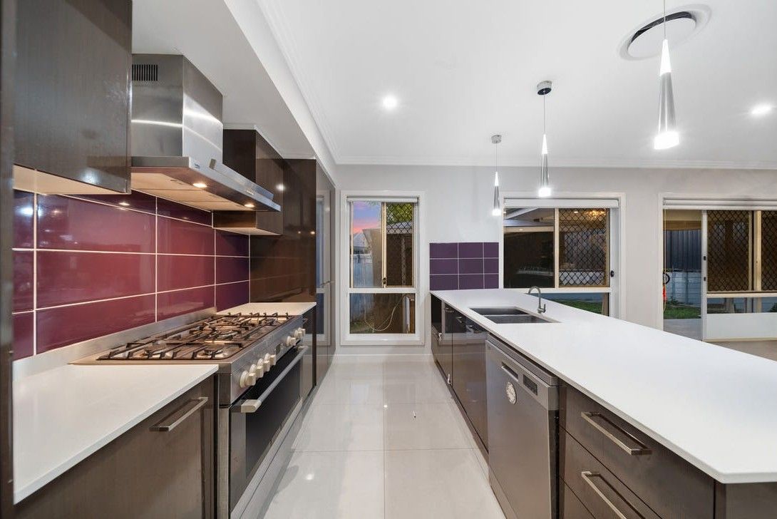 10 Shelley Street, Redbank Plains, QLD 4301