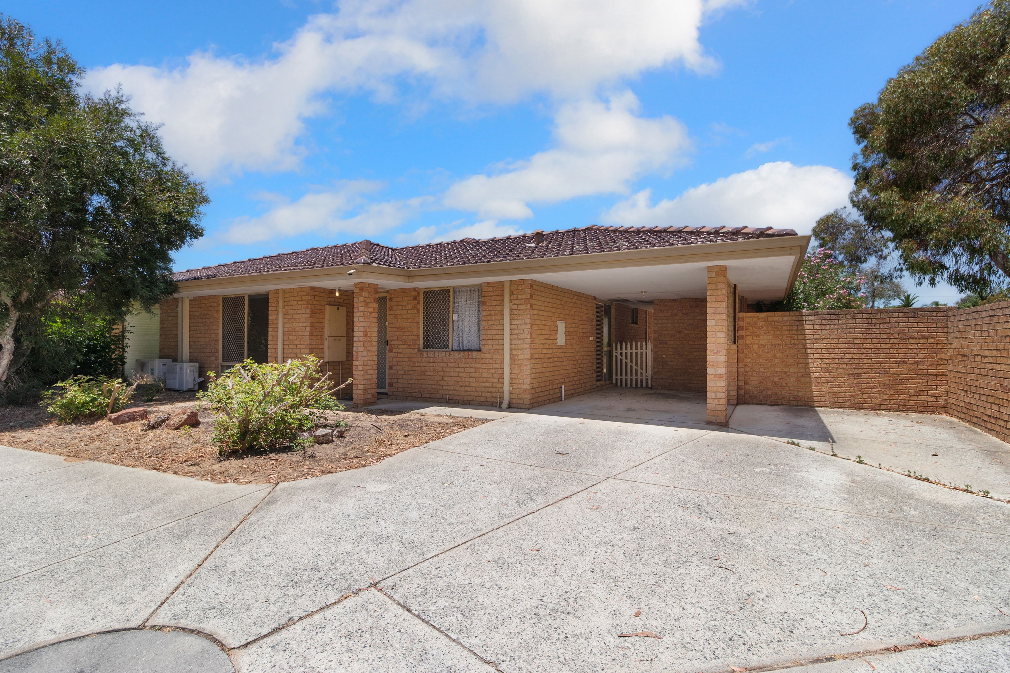 6 Bland Place, Beechboro WA 6063