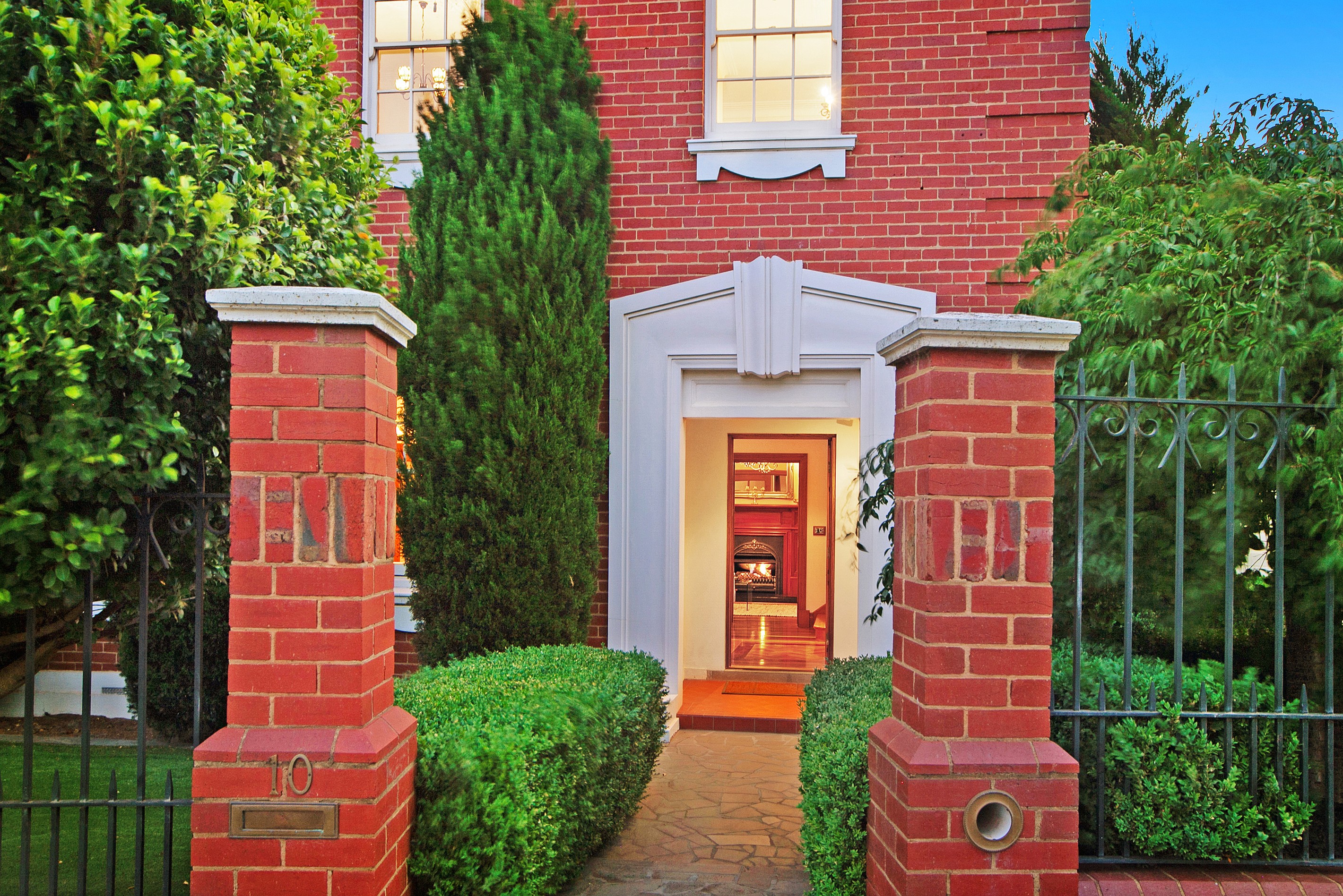 10 Prospect Hill Drive, Bundoora, VIC 3083