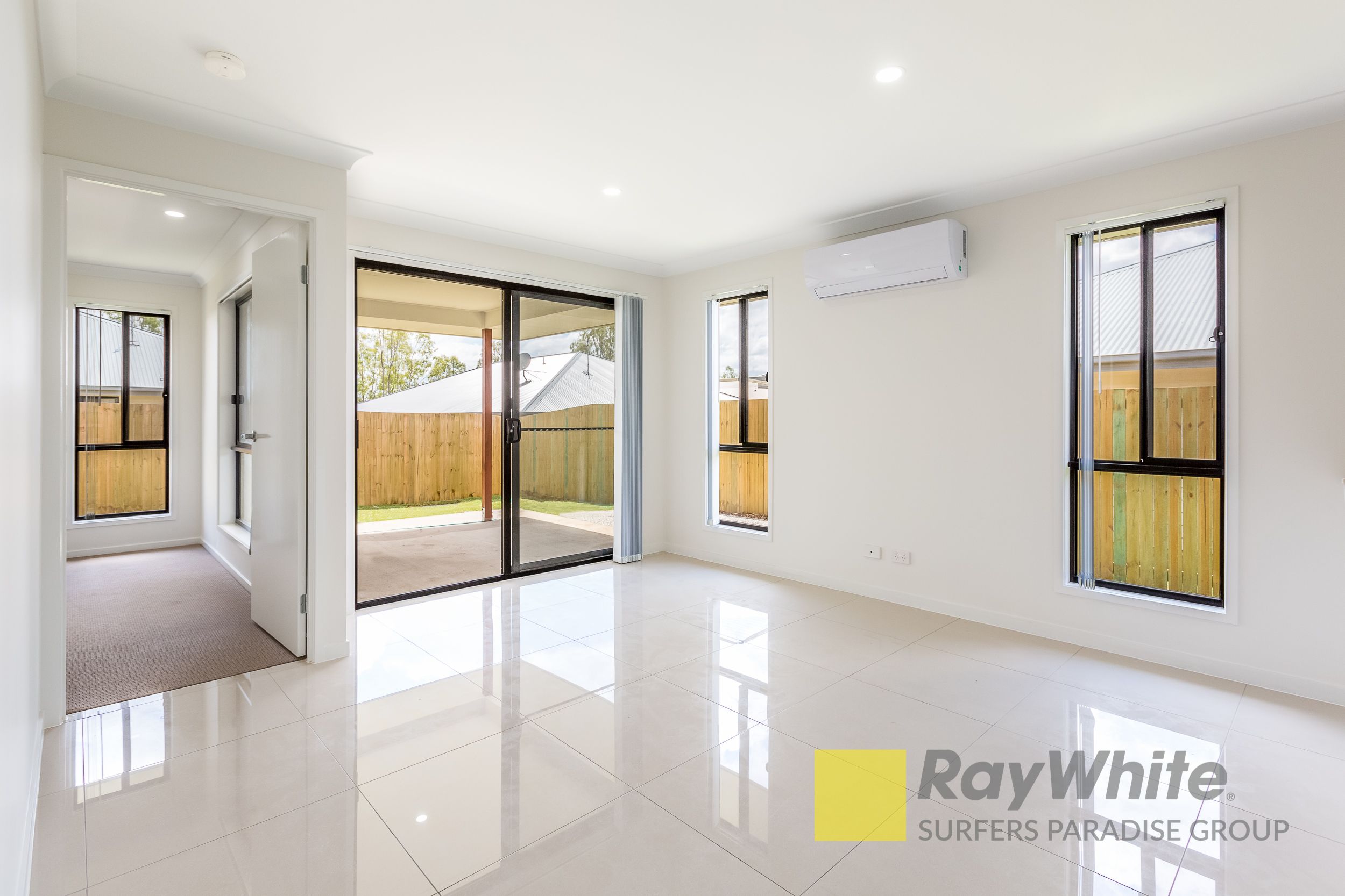 1/10 Langley Close, Redbank Plains, QLD 4301