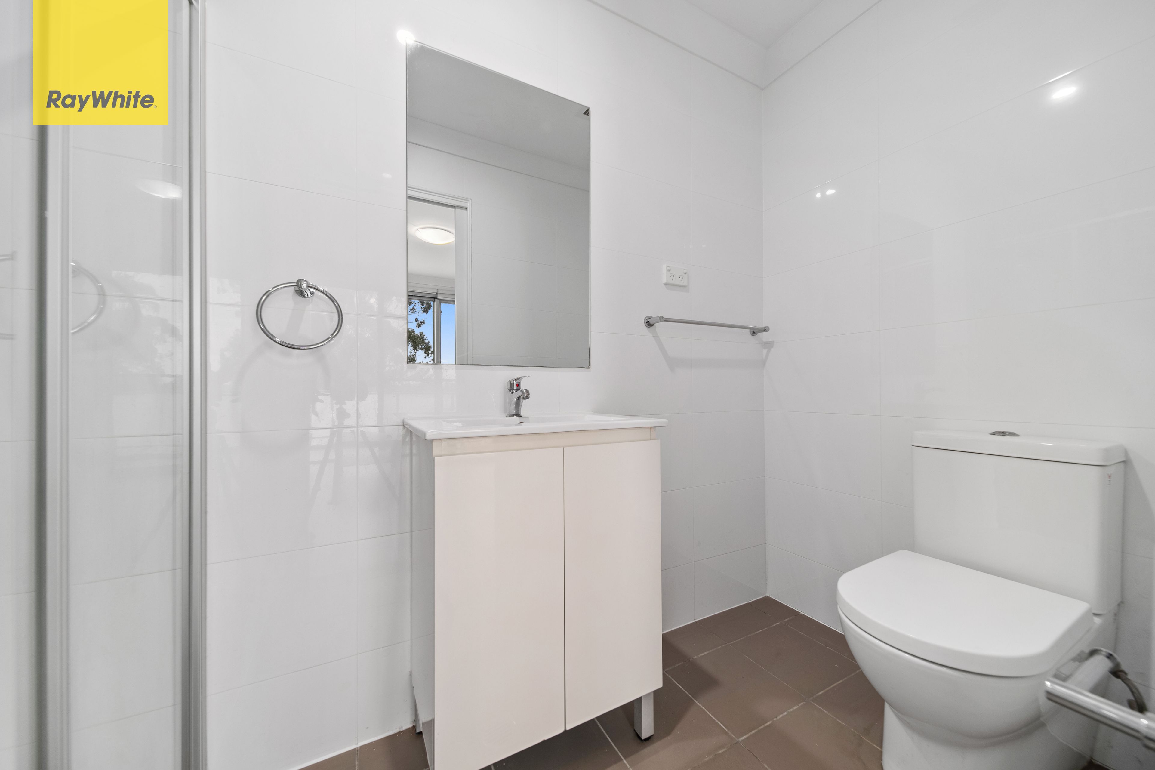 32/51 Bonnyrigg Avenue — photo 4 of 5