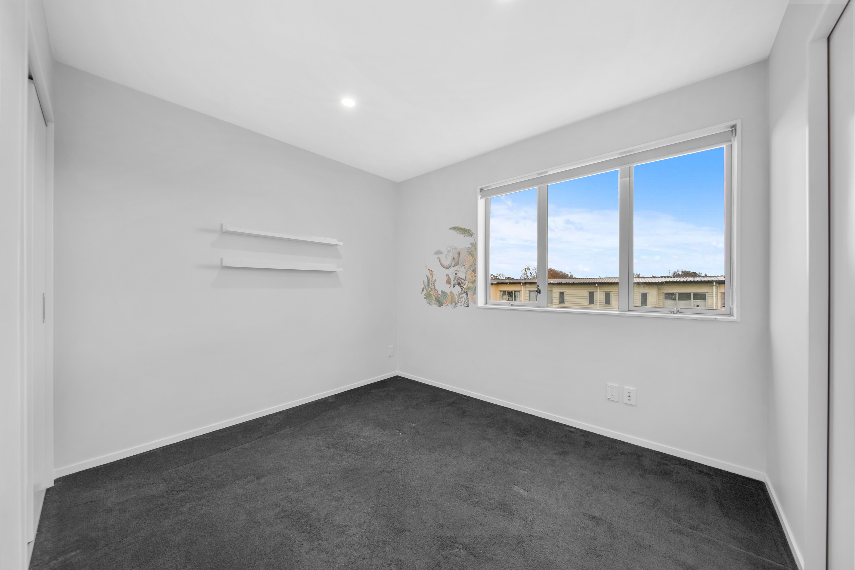 15/11 Ray Small Drive, Papakura, Papakura