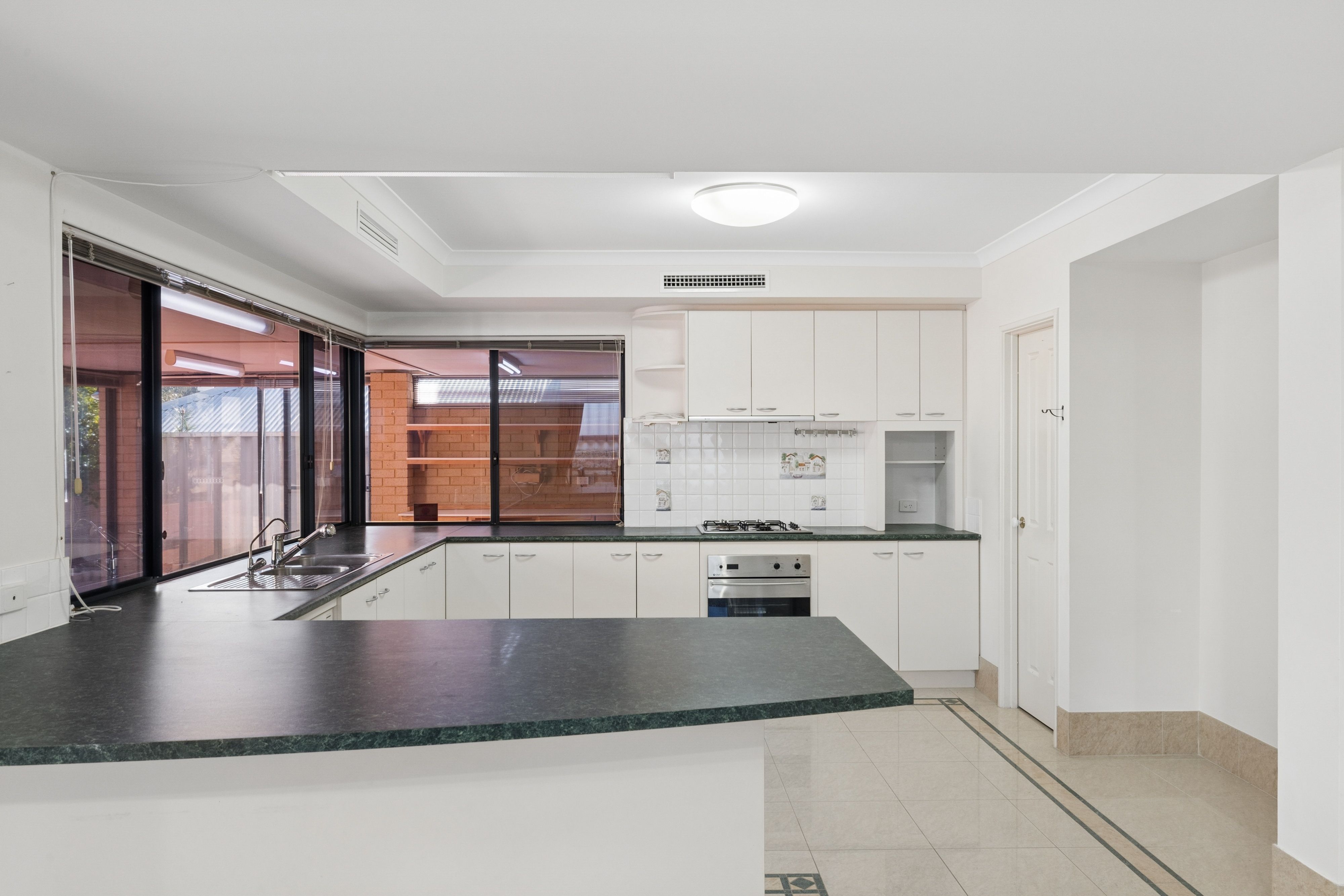 57 Mofflyn Circle — photo 11 of 30