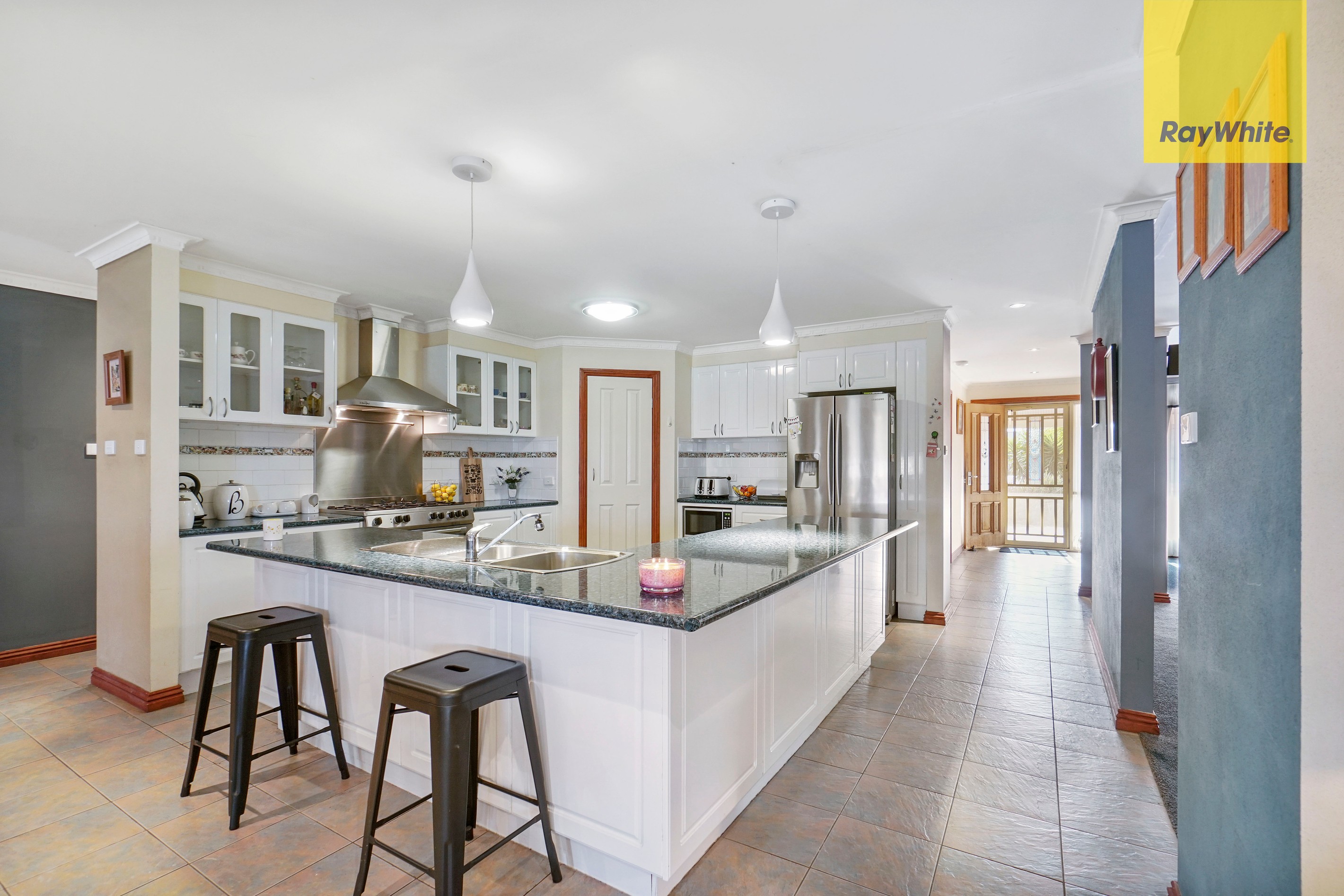 20 Runnymeade Lane, Brookfield, VIC 3338