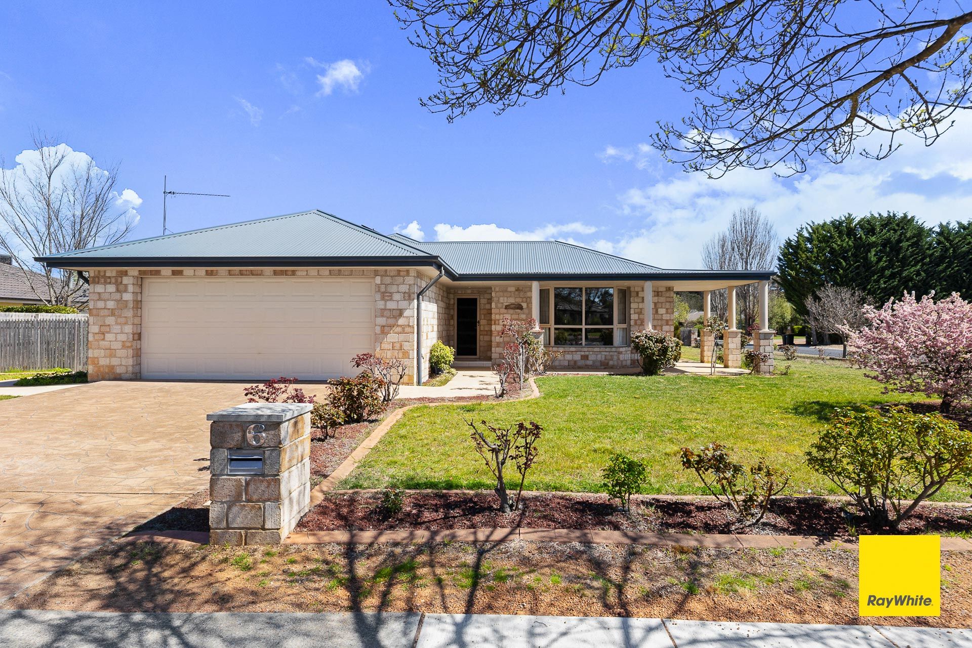 6 Birch Drive, Bungendore, NSW 2621
