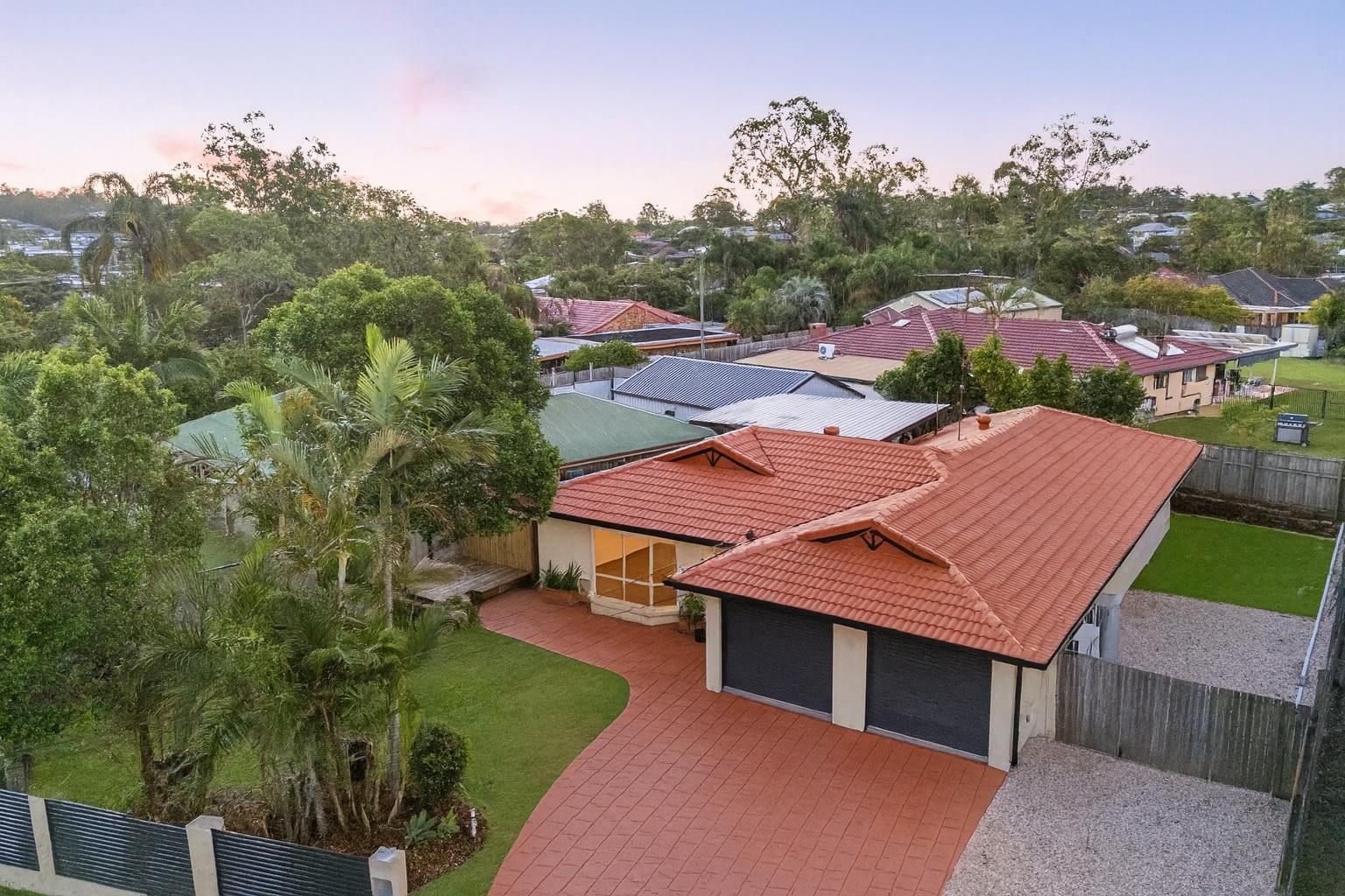 2 YARABAH Crescent, Shailer Park, QLD 4128