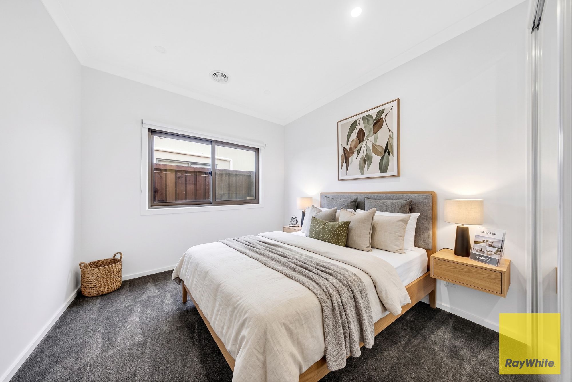 10 Alisma Avenue — photo 10 of 22