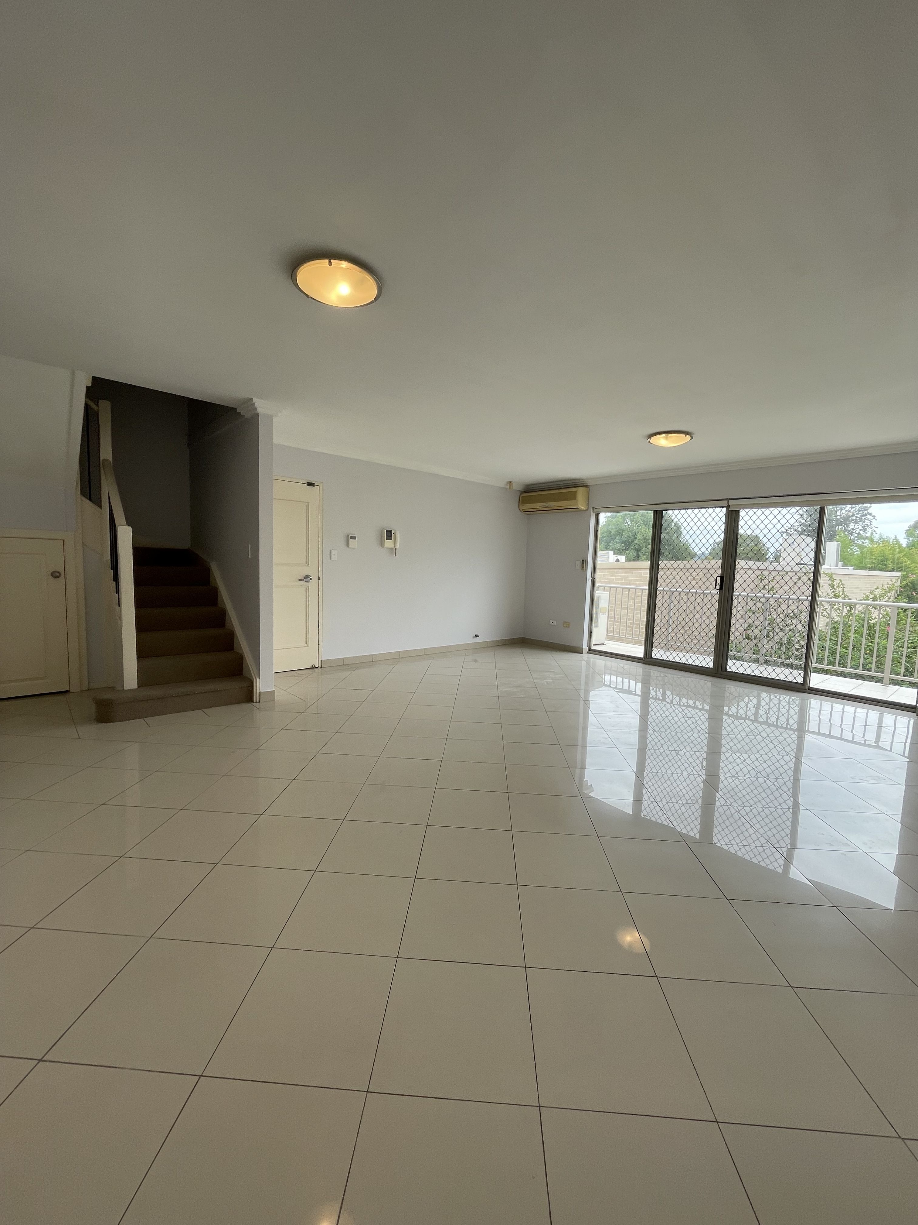11/13 Chamberlain Street, Campbelltown, NSW 2560