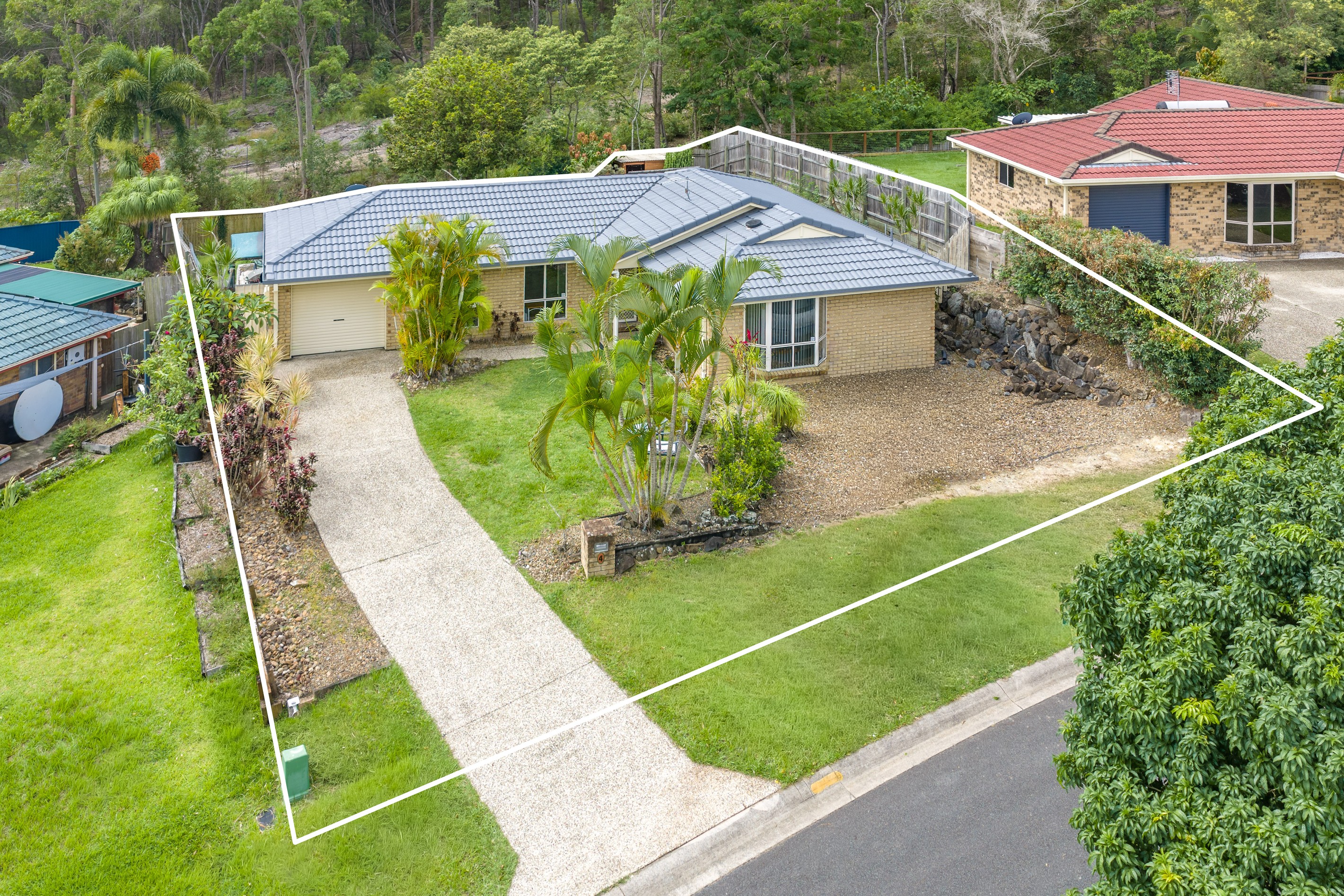 4 Jane Lane, Oxenford, QLD 4210