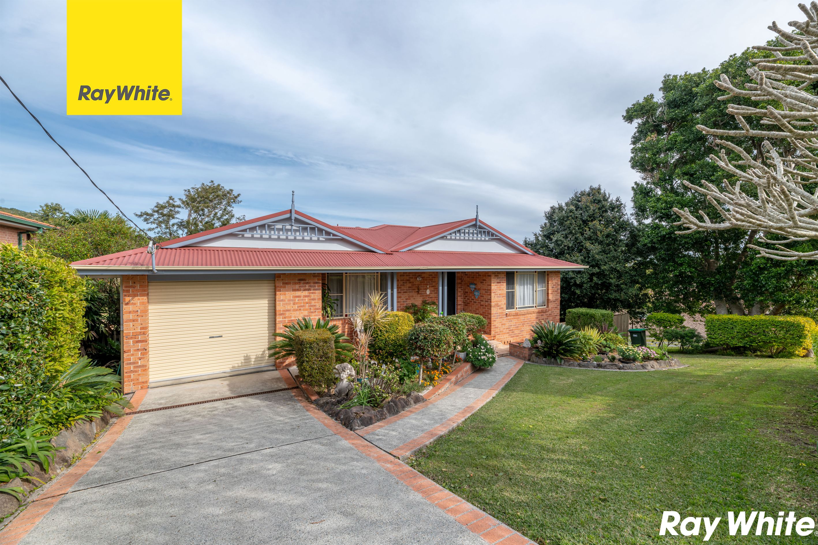 61 Lakeview Crescent, Forster NSW 2428