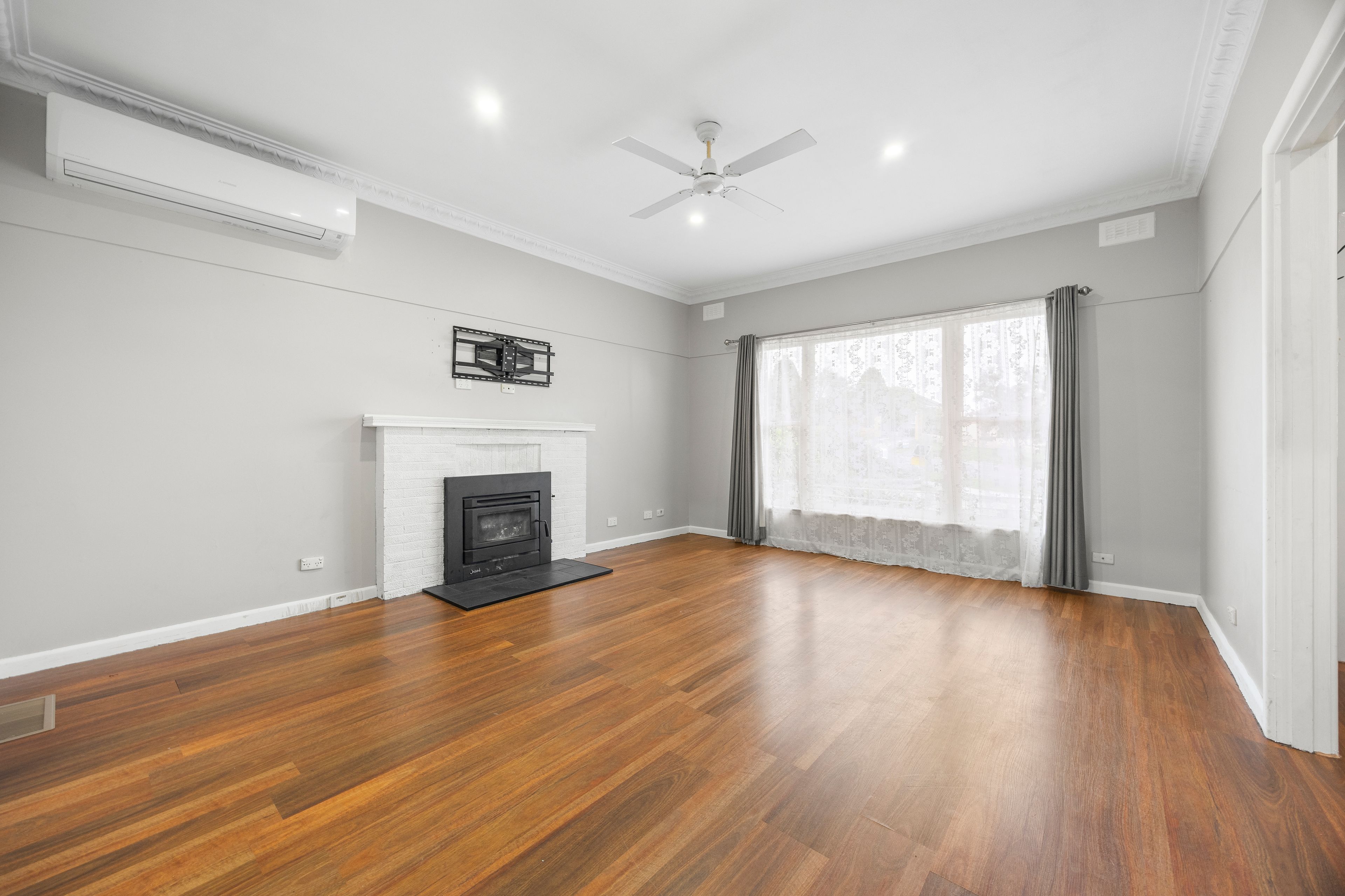 312 Landsborough Street — photo 3 of 15