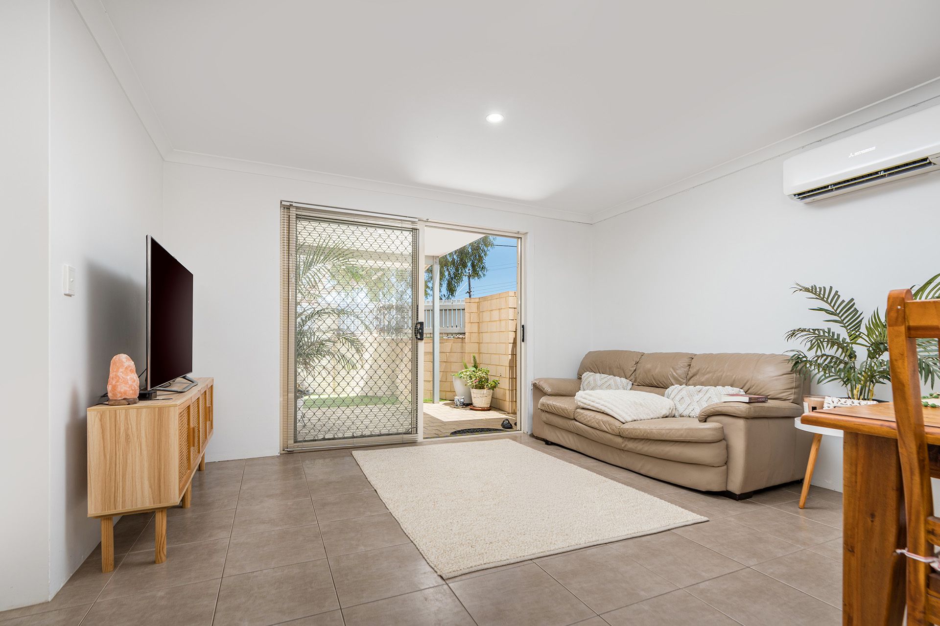 8A/17 Ord Street, Beresford, WA 6530