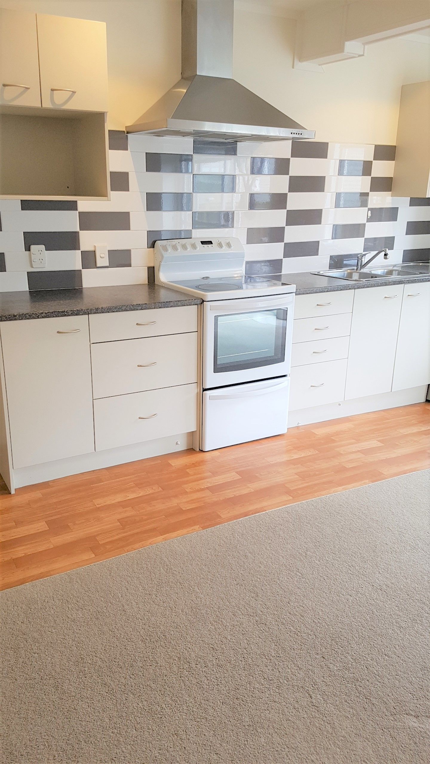 10 Sunrise Avenue, Mairangi Bay, North Shore City