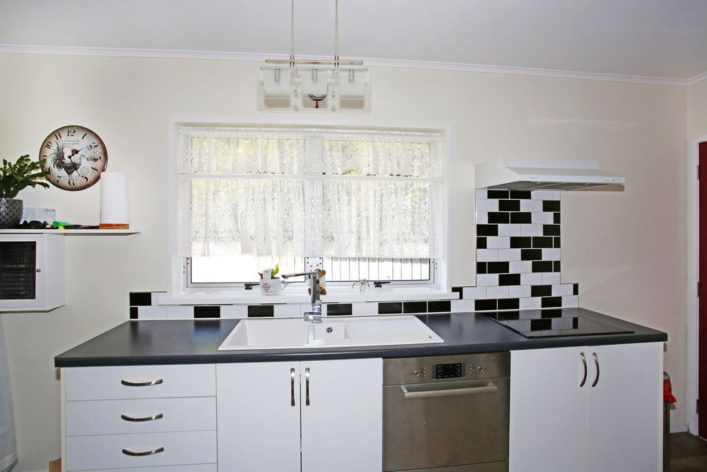 4 Azalea Place, Waiuku, Franklin