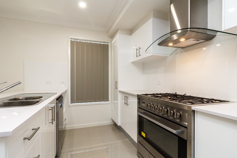 27 Haven Drive, Holmview, QLD 4207