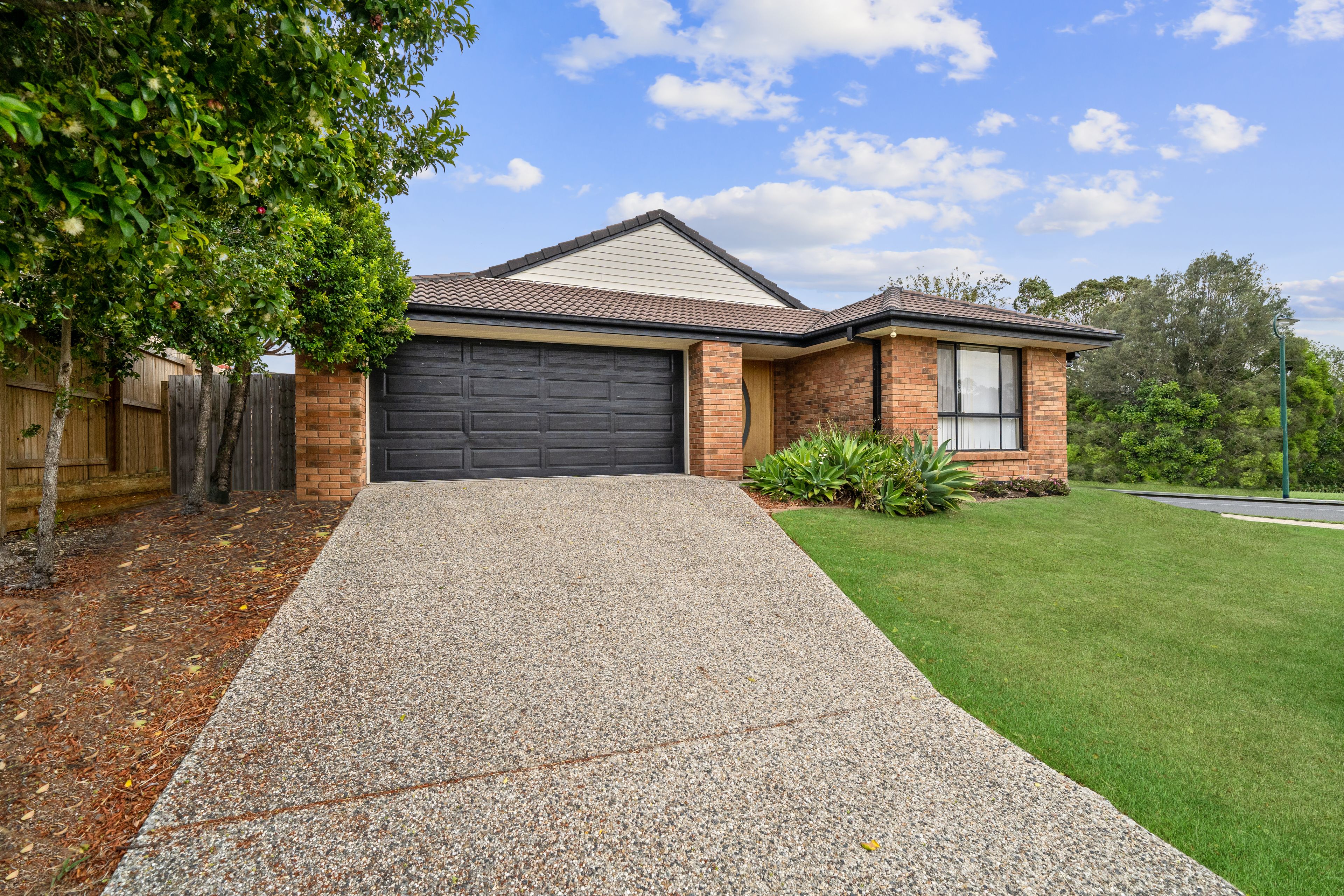 3 Pencarrow Crescent, Raceview QLD 4305