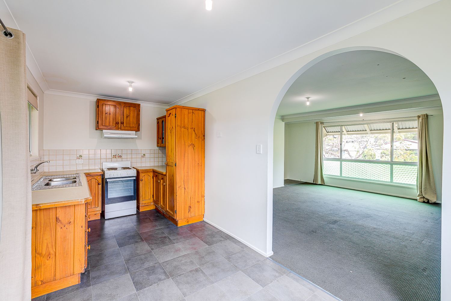 4 Abbeyfeale Street, Crestmead, QLD 4132