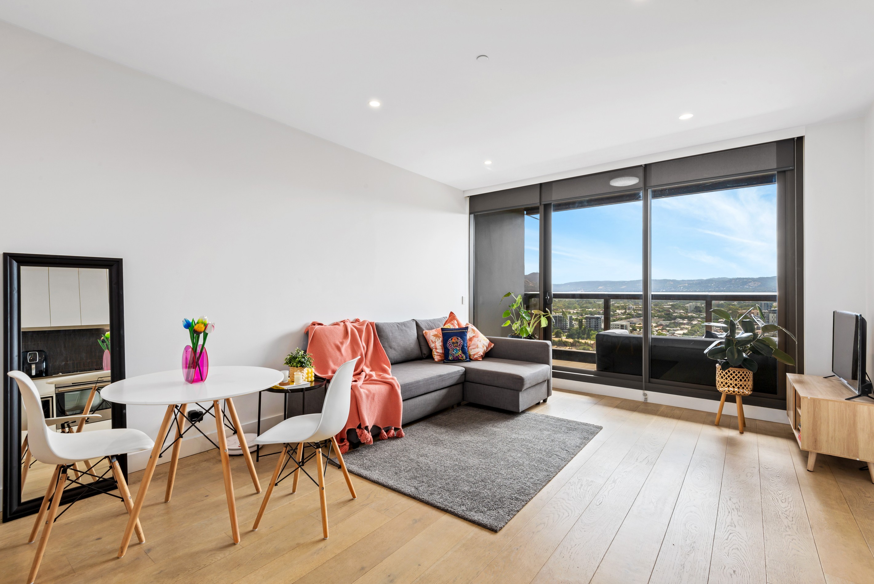 2205/421 King William Street, Adelaide, SA 5000