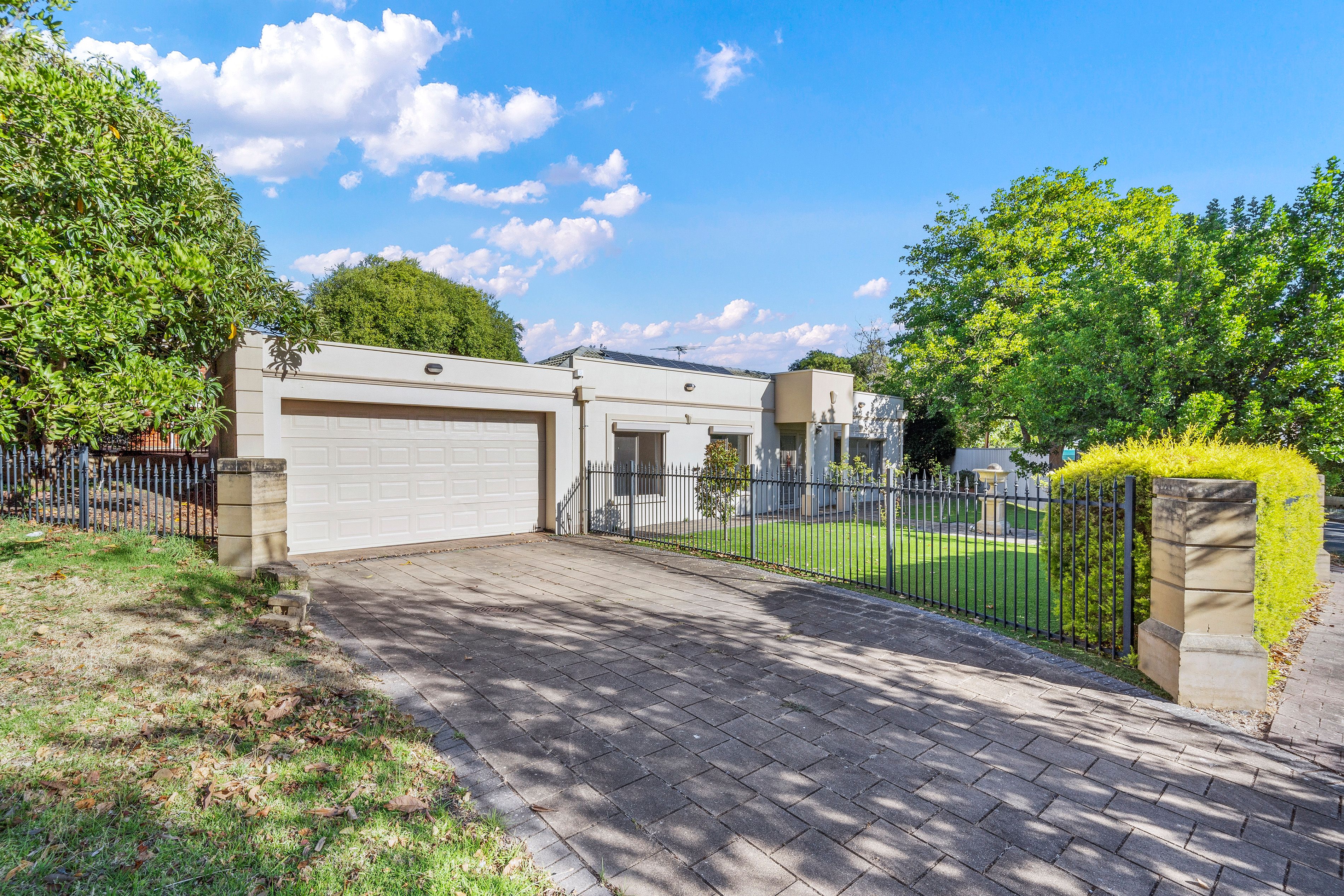 12 Rita Avenue, Rostrevor, SA 5073