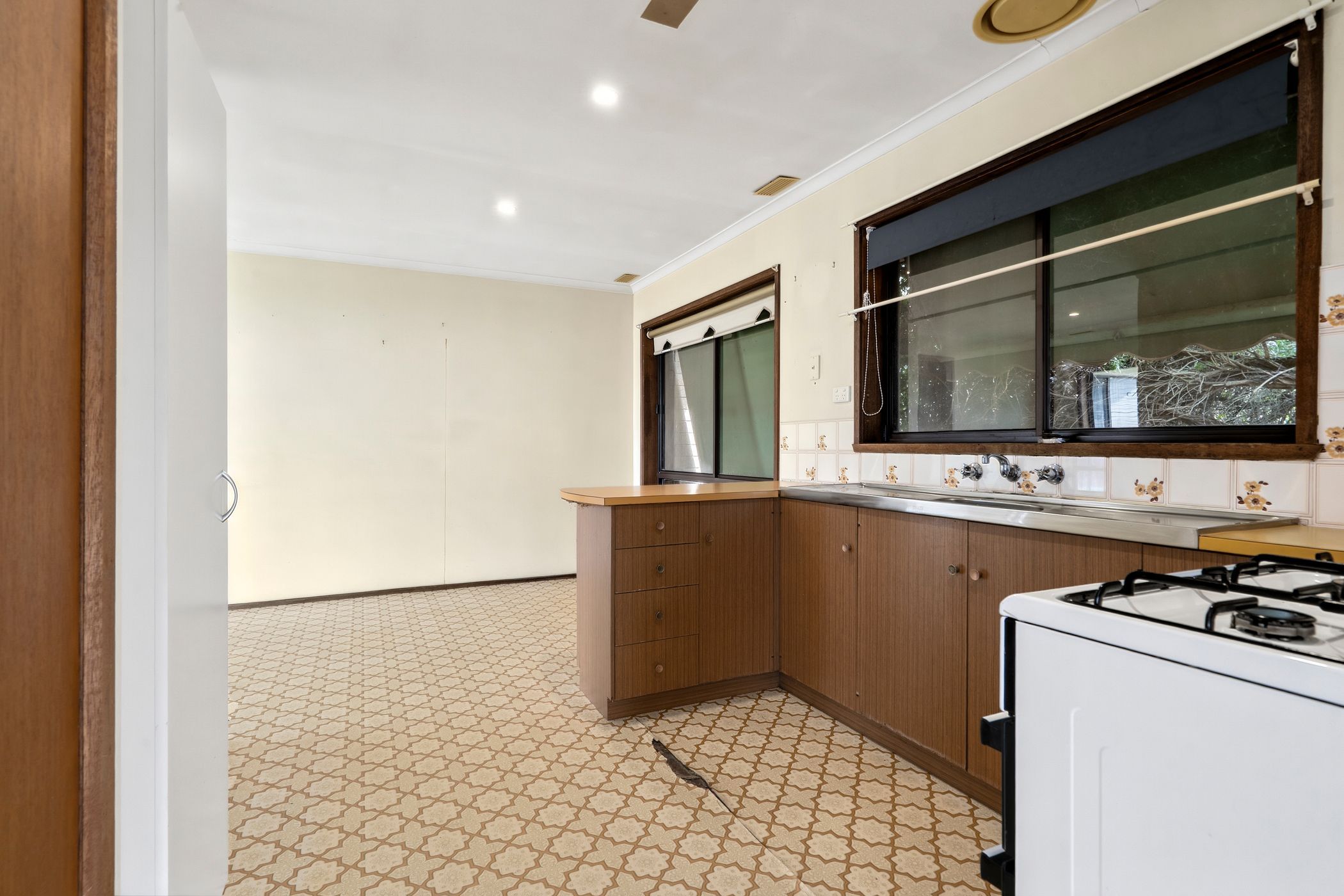 234 Wilson Street — photo 6 of 17