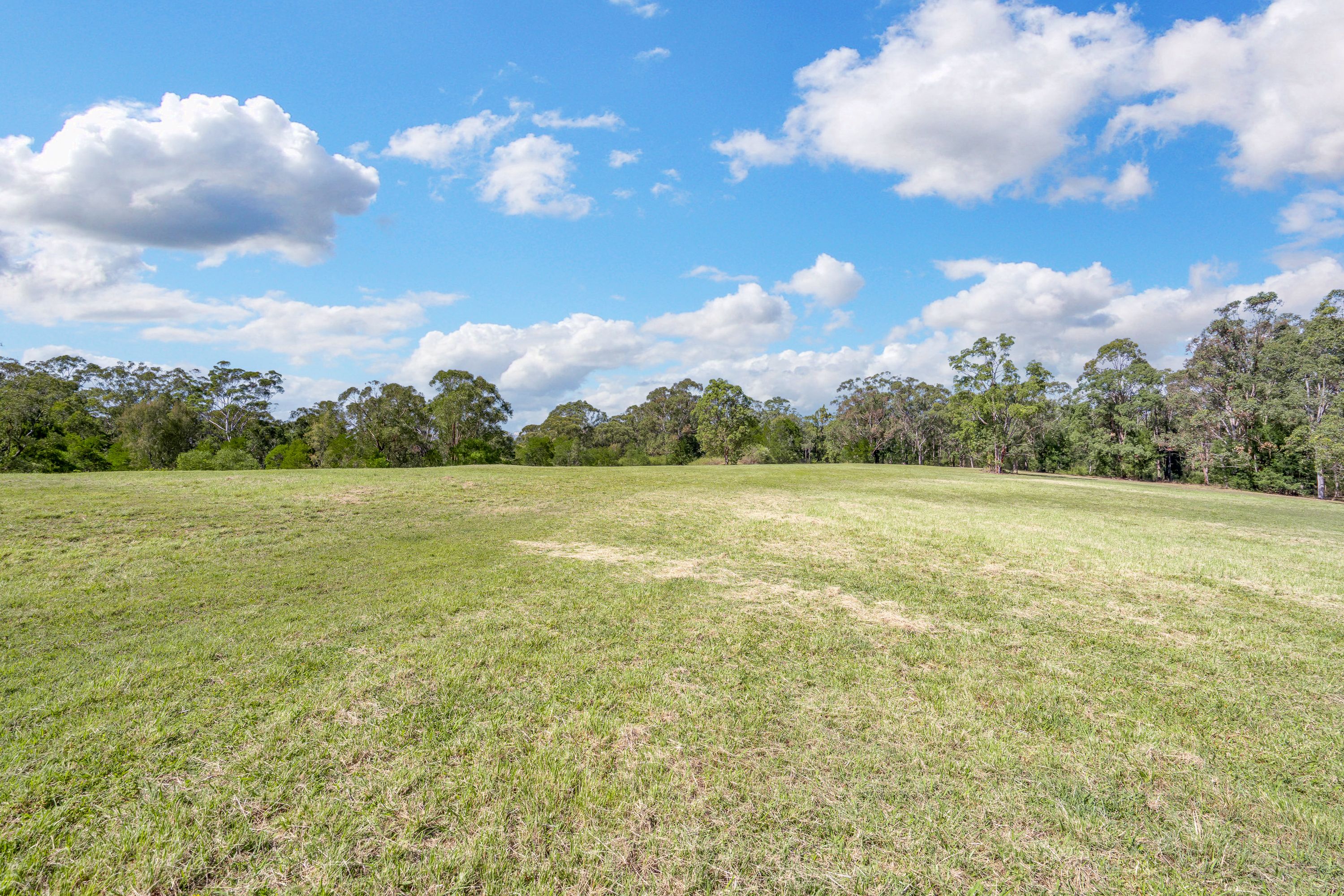 422 East Kurrajong Road — photo 5 of 10